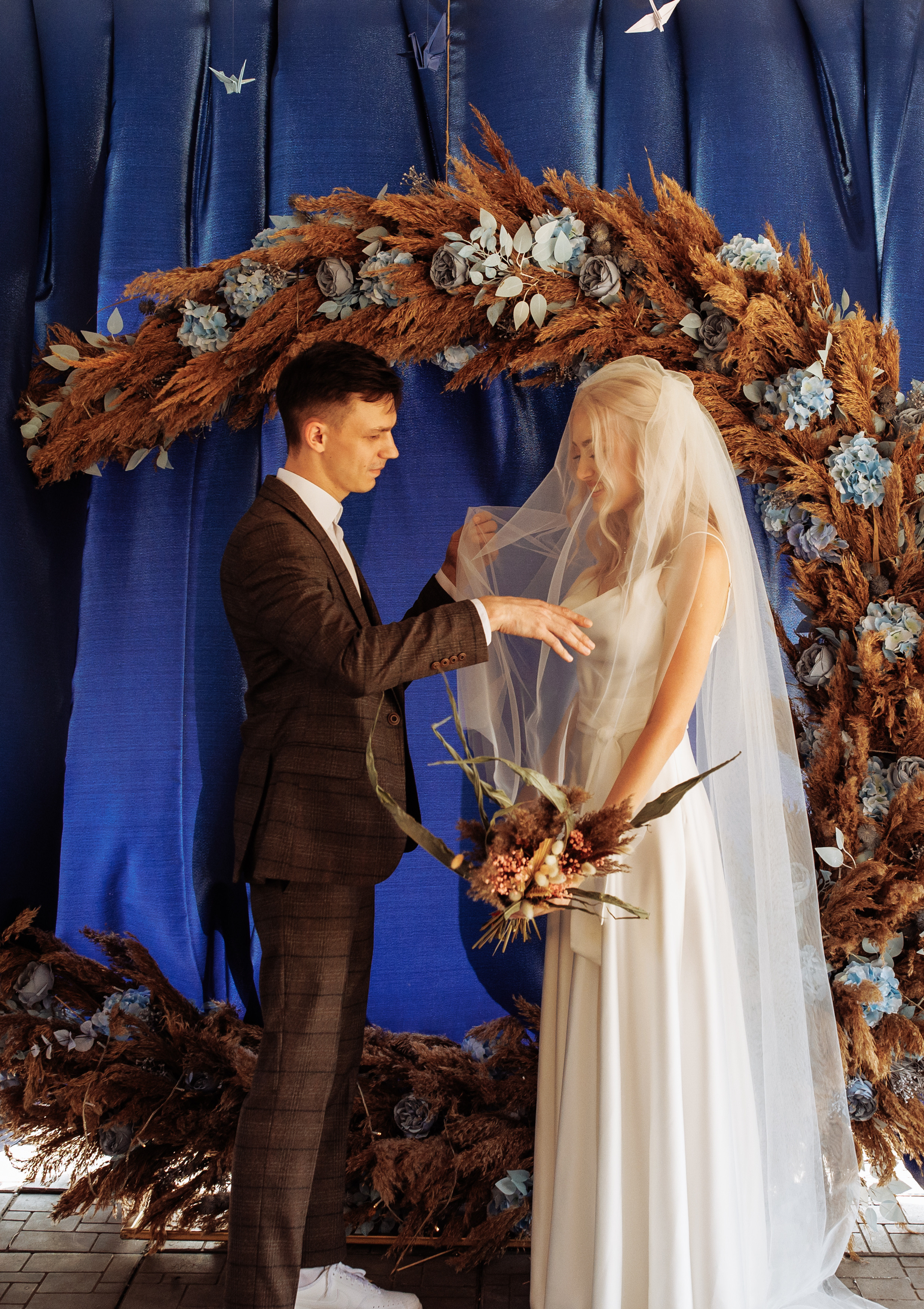 Дарья и Максим (выездная церемония). Свадебный и портретный фотограф в Запорожье Украина Elena Marshall