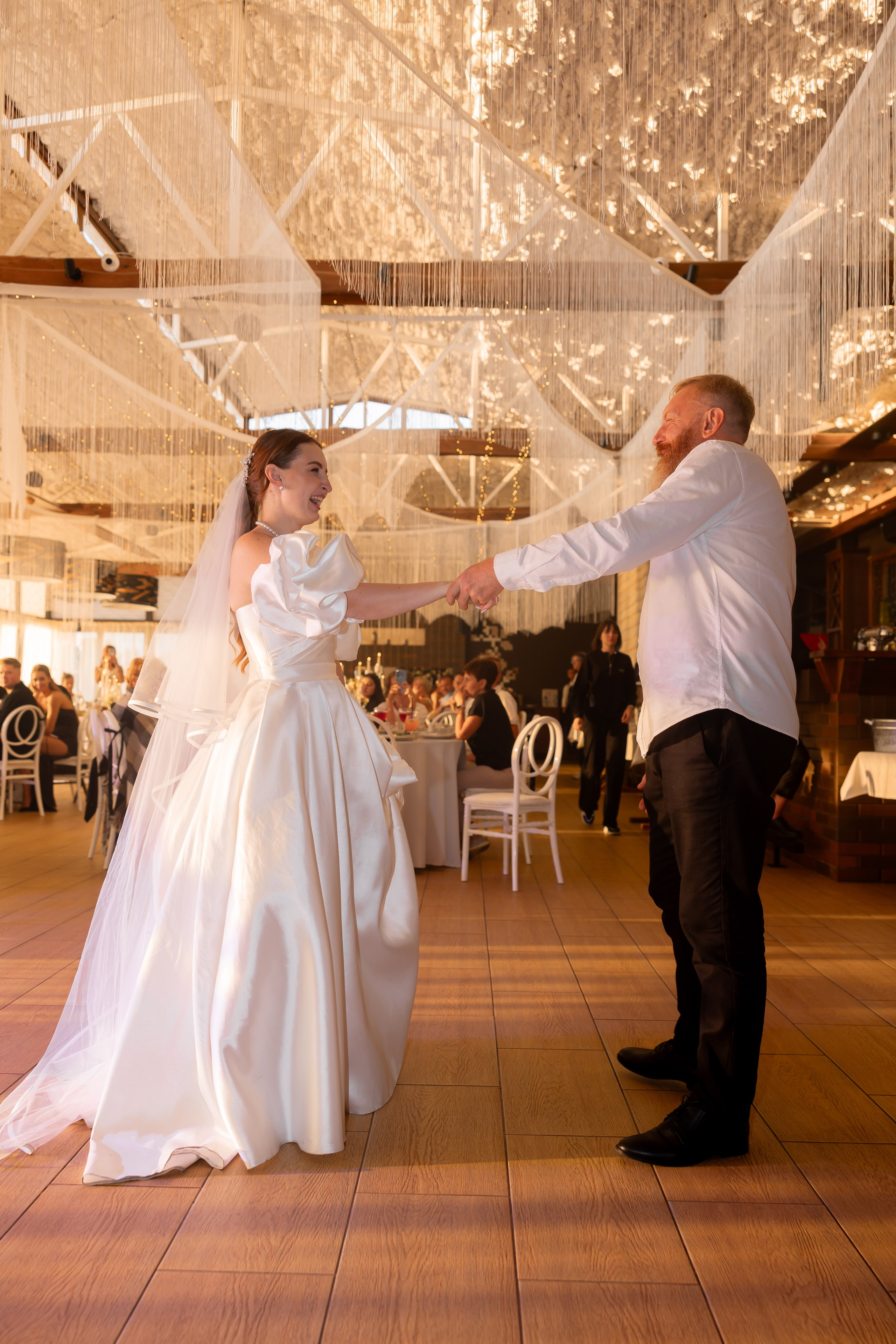 Весільна зйомка, фотосессія весілля, весільний фотограф. Свадебный и портретный фотограф в Запорожье Украина Elena Marshall