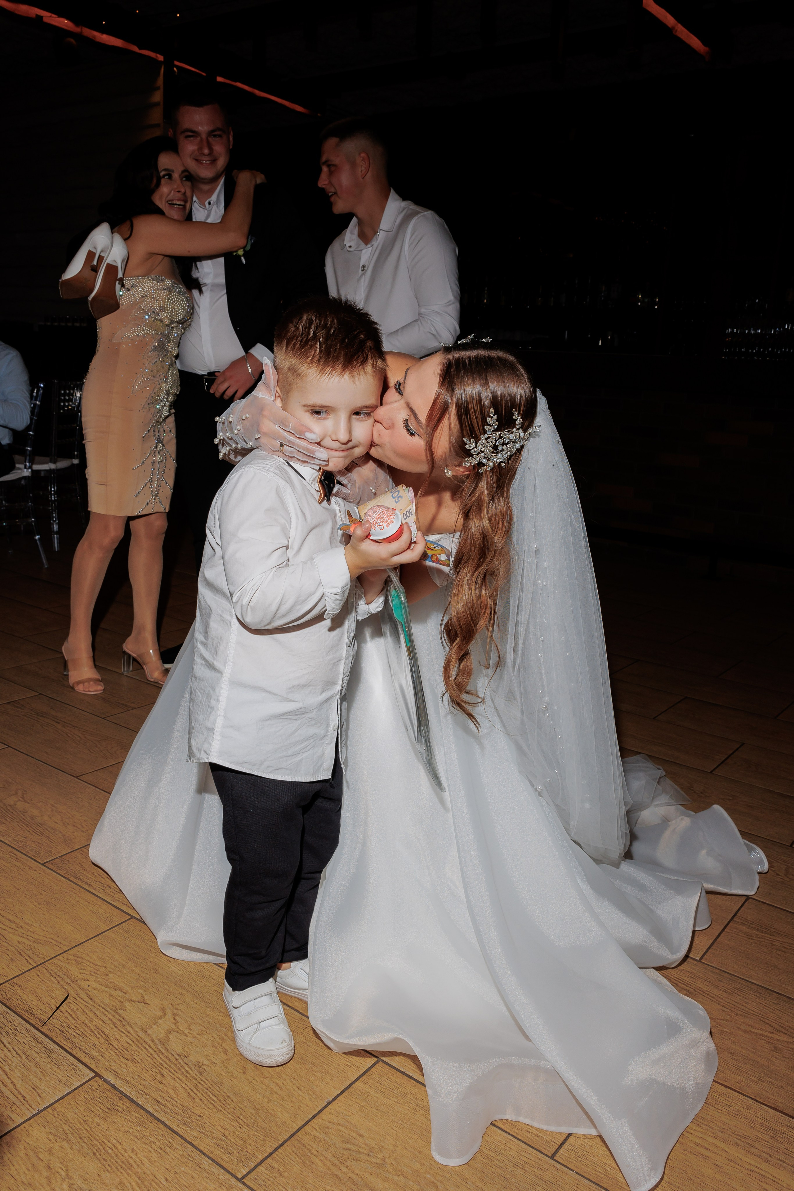 Настя и Влад. Свадебный и портретный фотограф в Запорожье Украина Elena Marshall