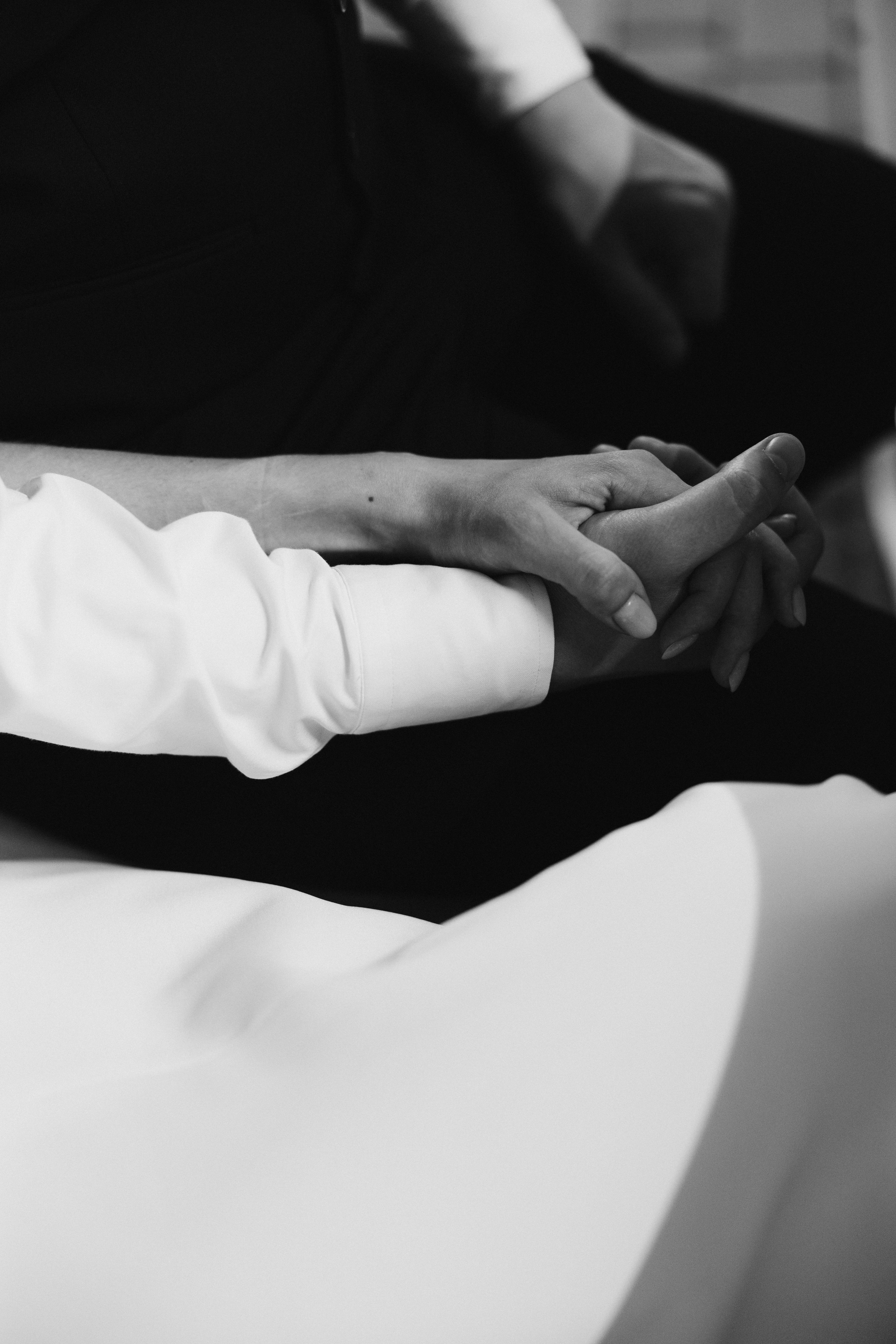 Весільний фотограф Запоріжжя — ранкові збори нареченої • Wedding photographer Kyiv elegant bridal portrait • Фотограф Дніпро. Wedding Photographer in Ukraine & Europe | Elena Marshall