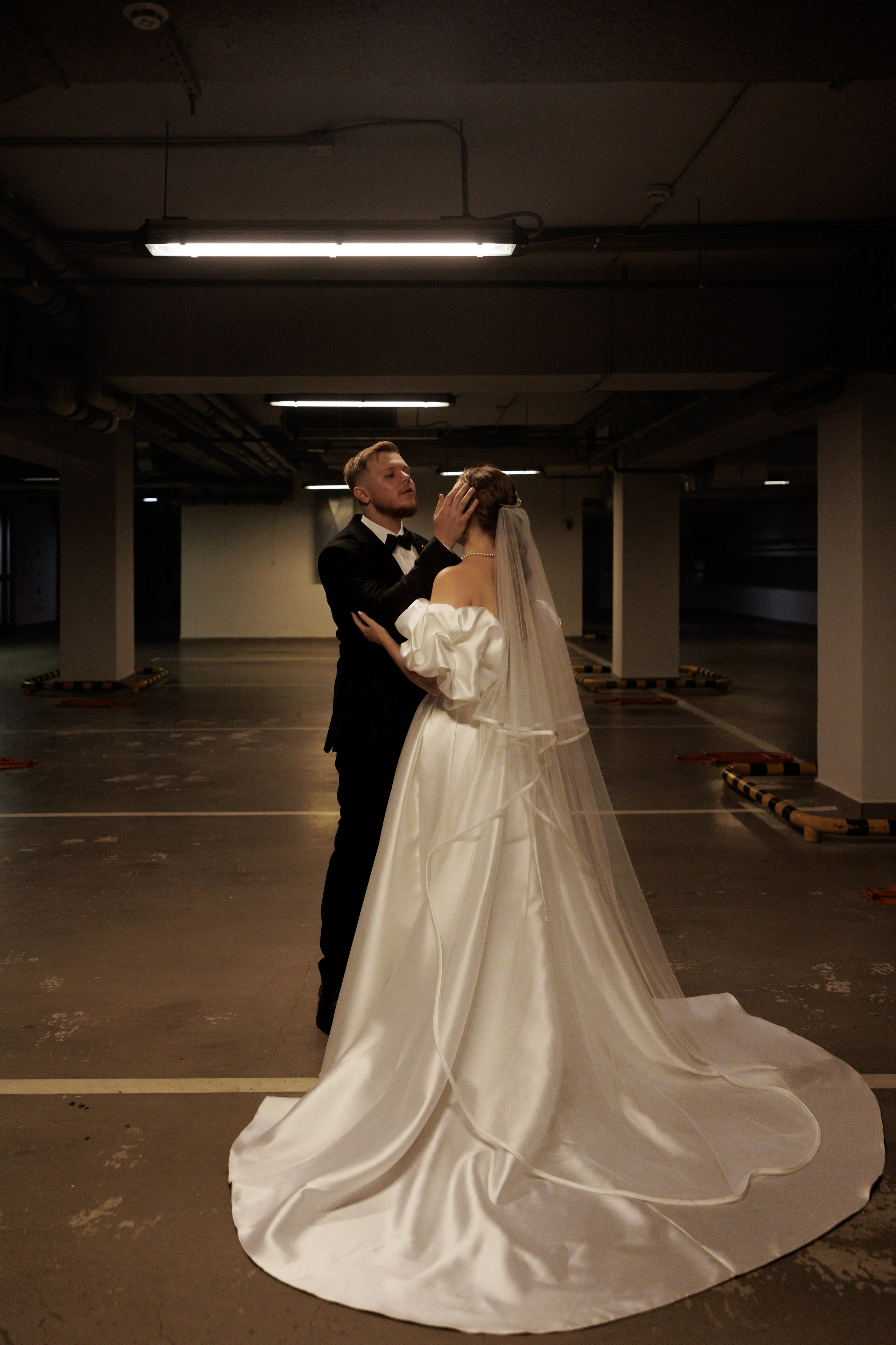 Весільна зйомка, фотосессія весілля, весільний фотограф. Свадебный и портретный фотограф в Запорожье Украина Elena Marshall