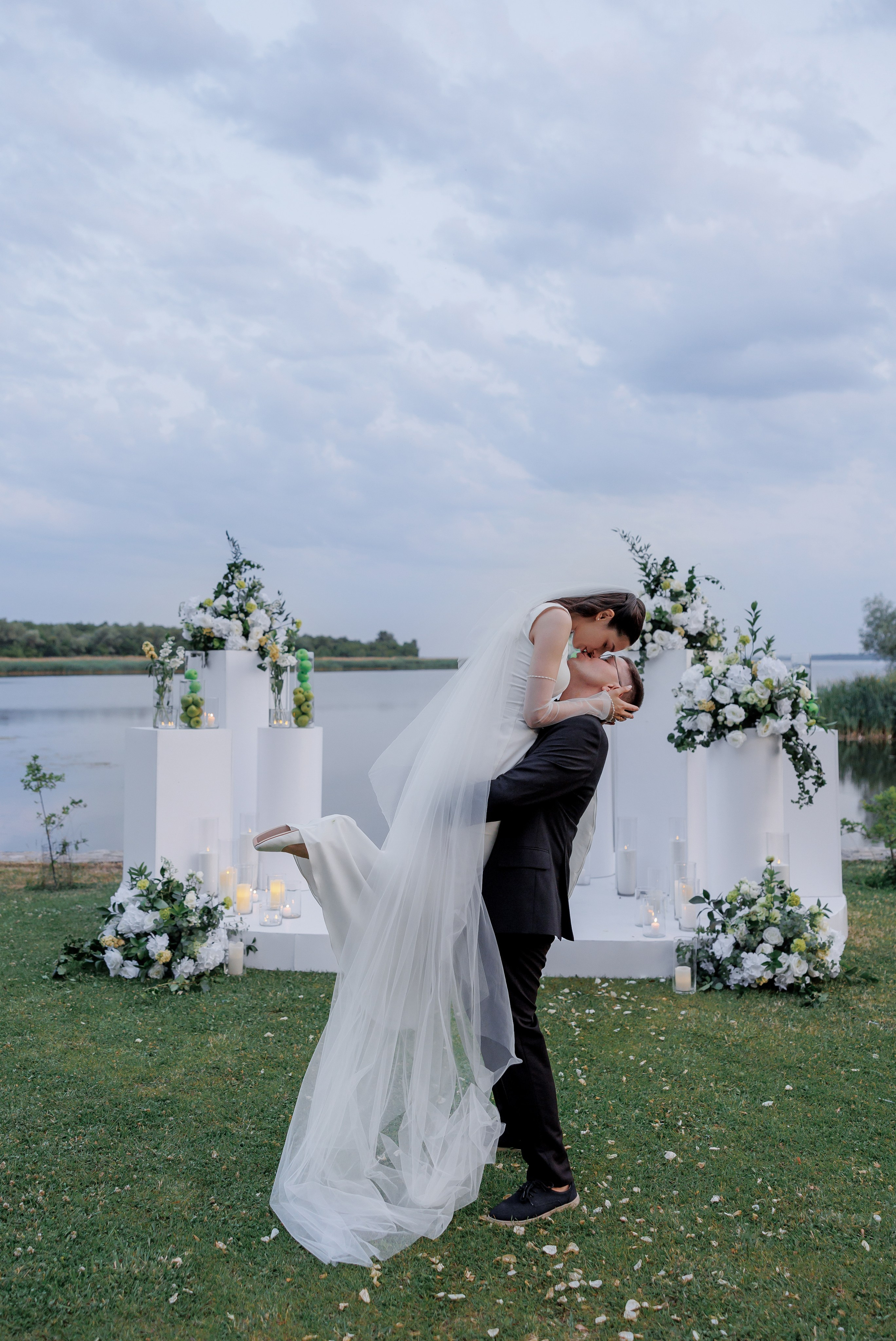 Весільний фотограф Запоріжжя — ранкові збори нареченої • Wedding photographer Kyiv elegant bridal portrait • Фотограф Дніпро. Wedding Photographer in Ukraine & Europe | Elena Marshall