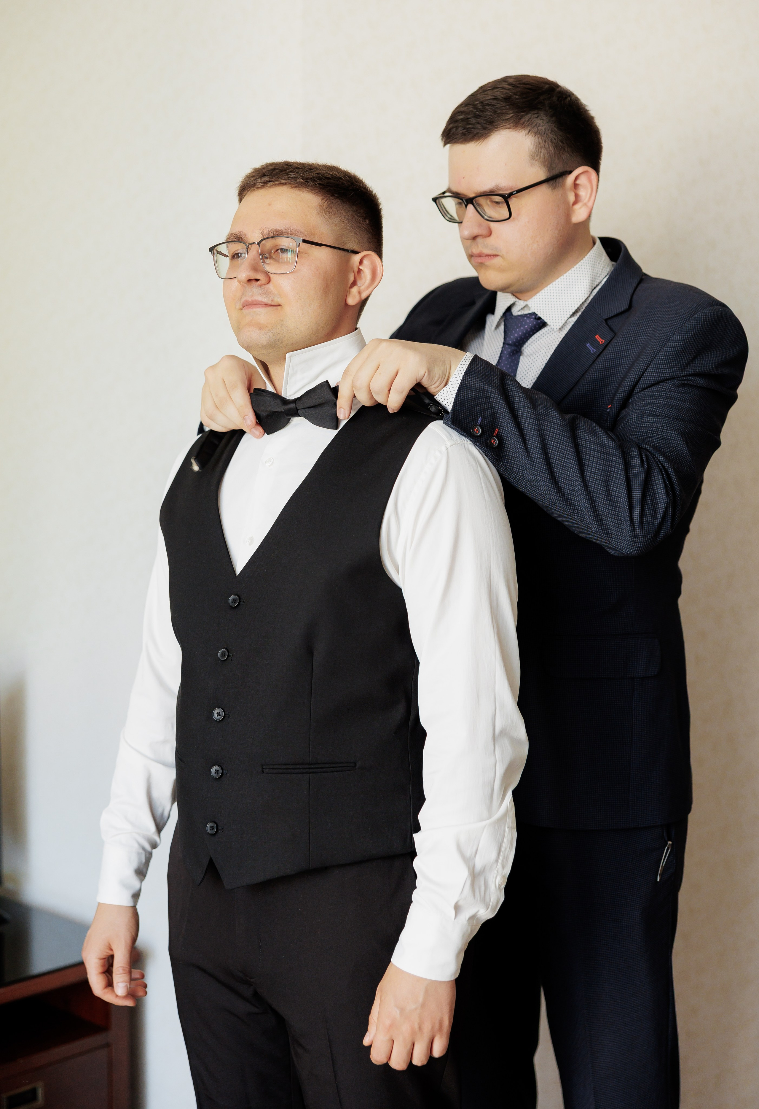 Весільний фотограф Запоріжжя — ранкові збори нареченої • Wedding photographer Kyiv elegant bridal portrait • Фотограф Дніпро. Wedding Photographer in Ukraine & Europe | Elena Marshall