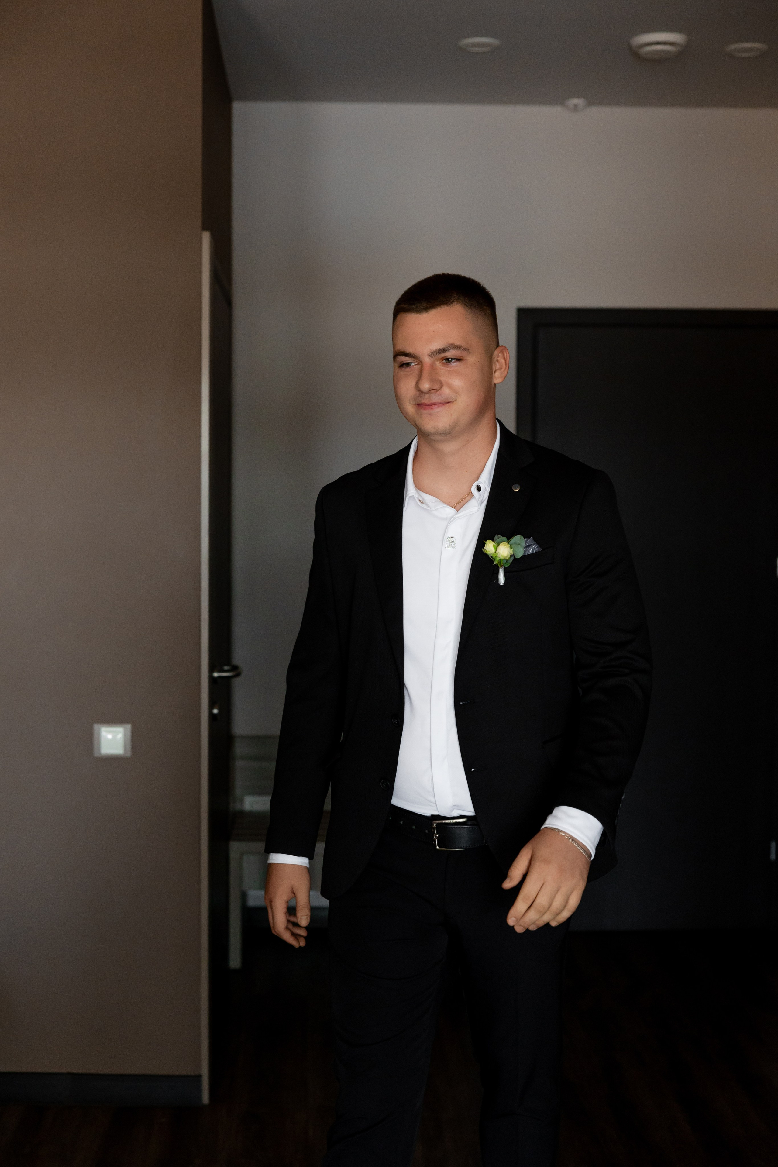 Настя и Влад. Свадебный и портретный фотограф в Запорожье Украина Elena Marshall