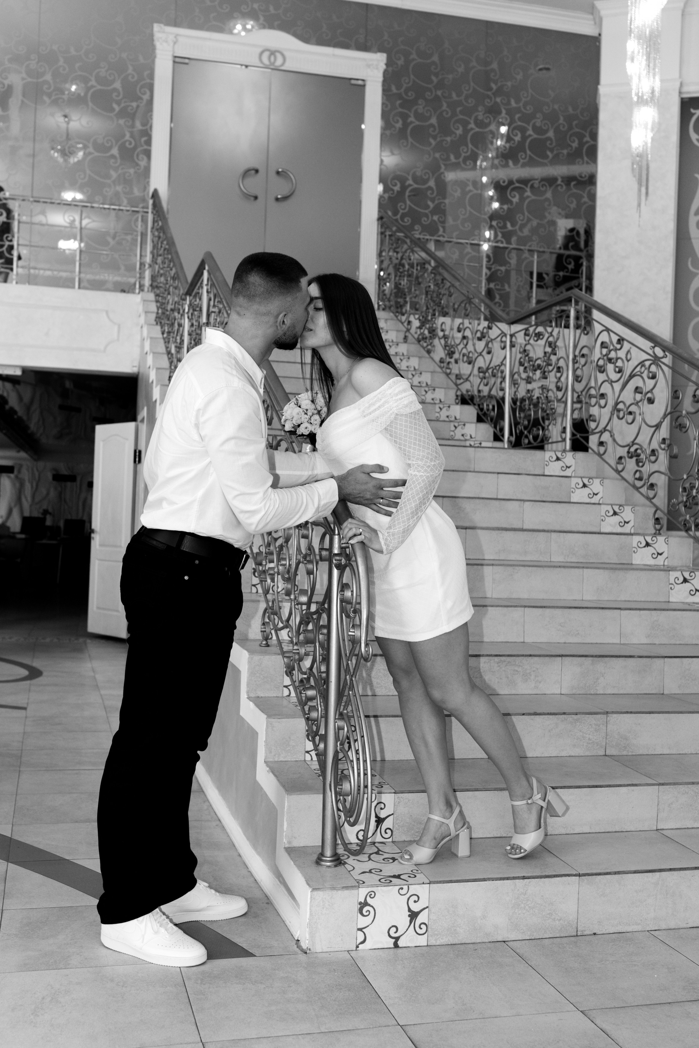 Даша и Саша. Свадебный и портретный фотограф в Запорожье Украина Elena Marshall