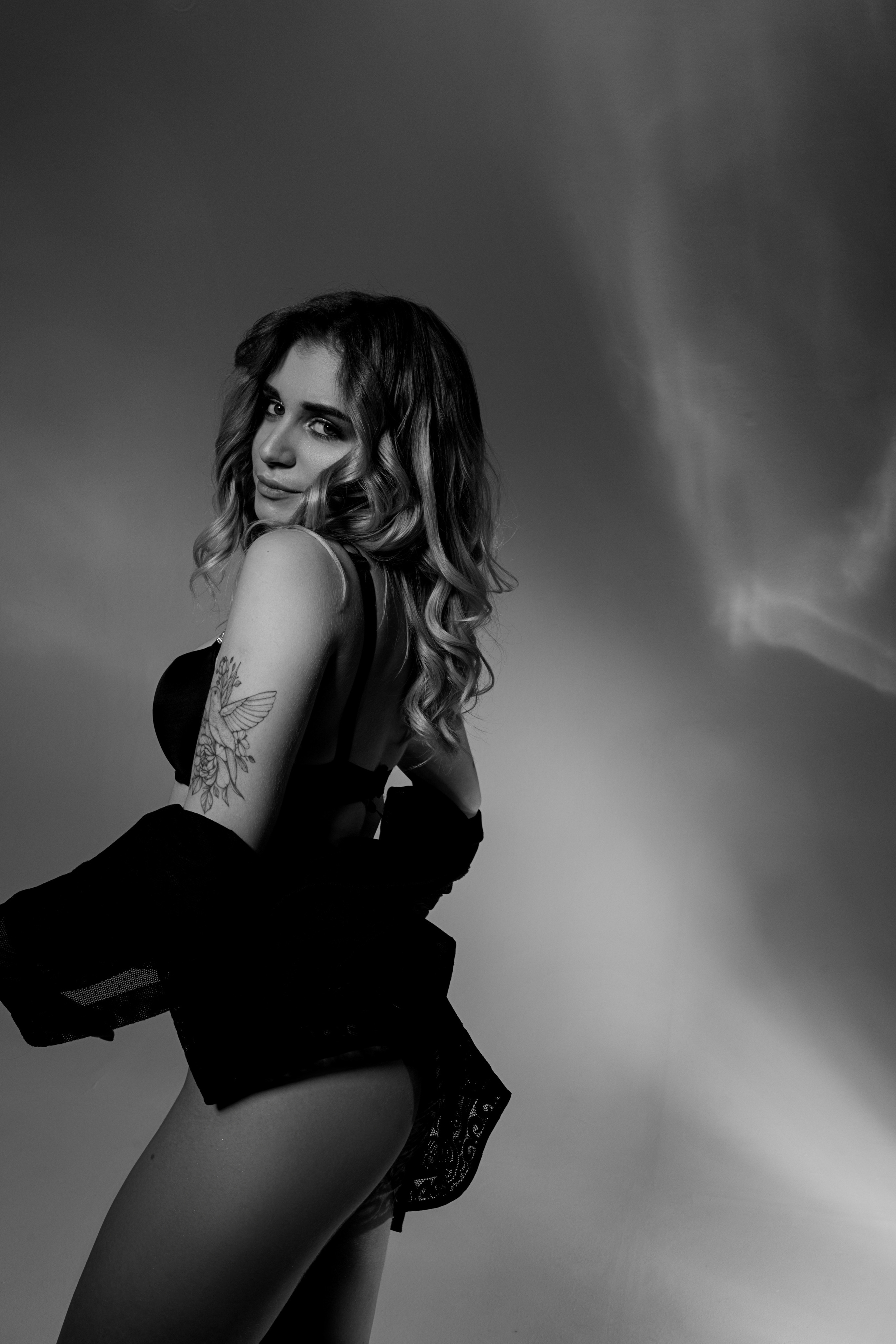 Sasha Фотосессия в студии. Свадебный и портретный фотограф в Запорожье Украина Elena Marshall