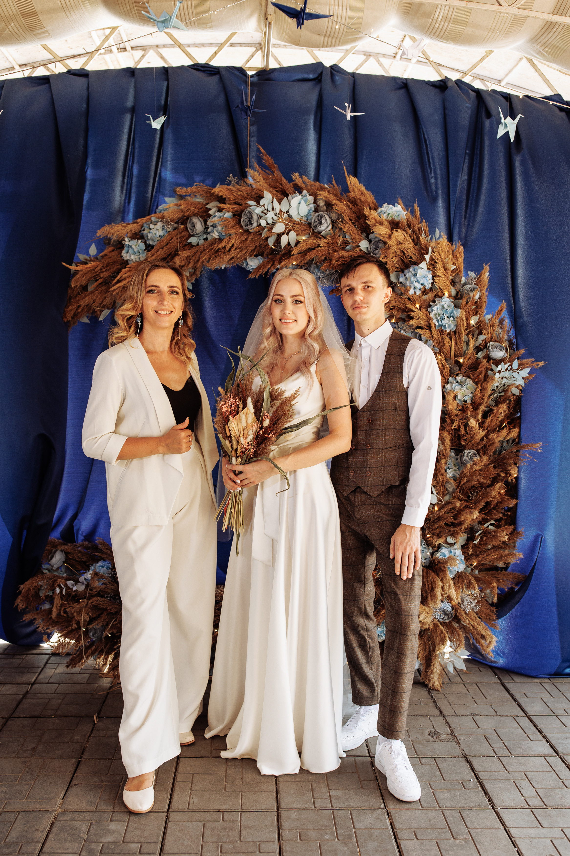 Дарья и Максим (выездная церемония). Свадебный и портретный фотограф в Запорожье Украина Elena Marshall