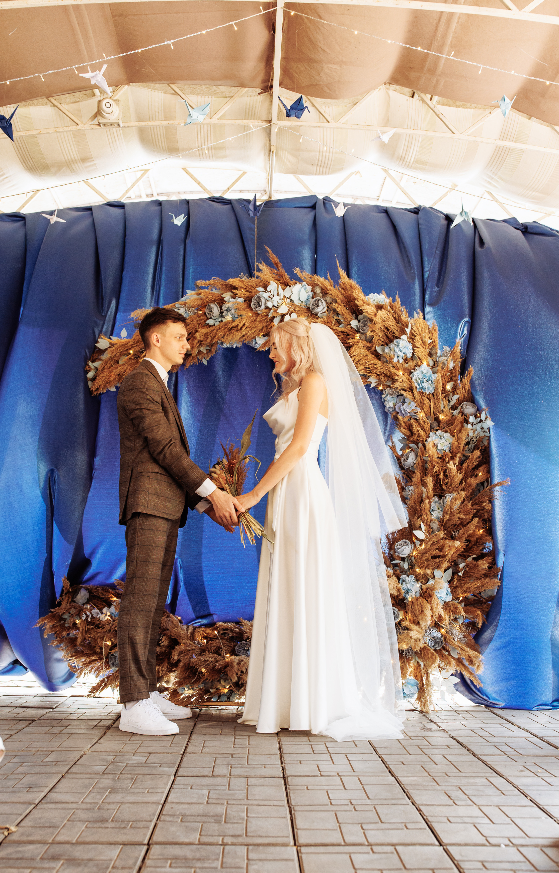 Дарья и Максим (выездная церемония). Свадебный и портретный фотограф в Запорожье Украина Elena Marshall