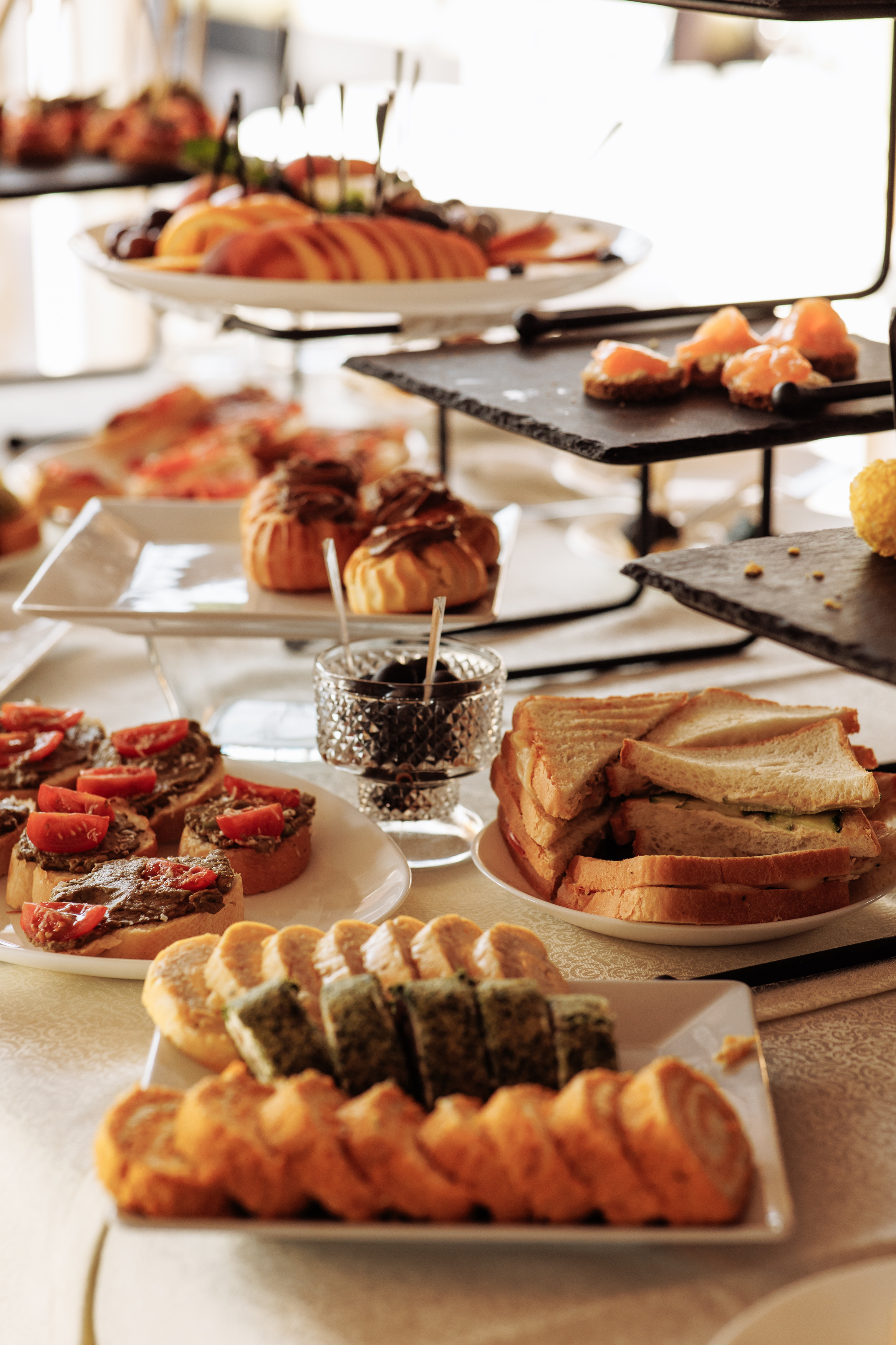 Дарья и Максим (выездная церемония). Свадебный и портретный фотограф в Запорожье Украина Elena Marshall