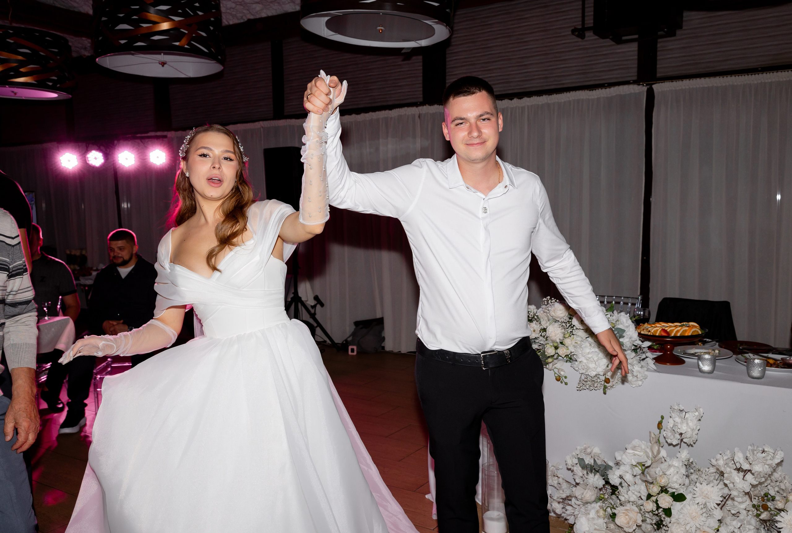 Настя и Влад. Свадебный и портретный фотограф в Запорожье Украина Elena Marshall