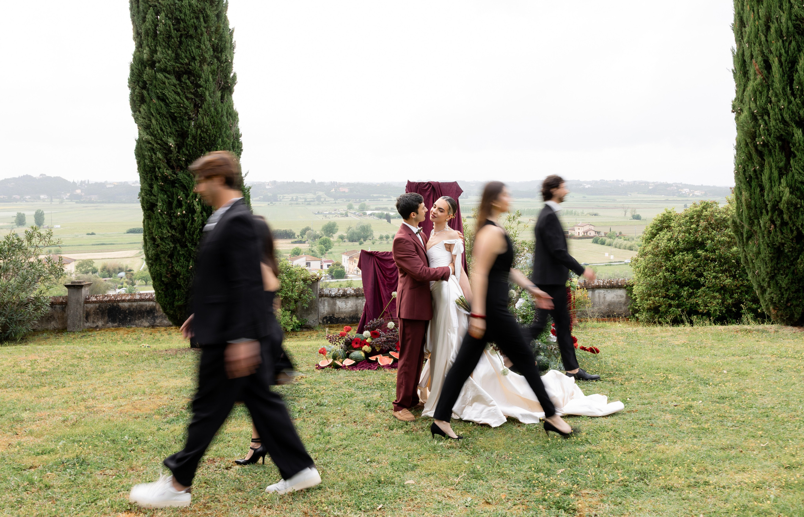 Intimate wedding moments of a stylish couple during a luxury Tuscany editorial. Wedding Photographer in Ukraine & Europe | Elena Marshall