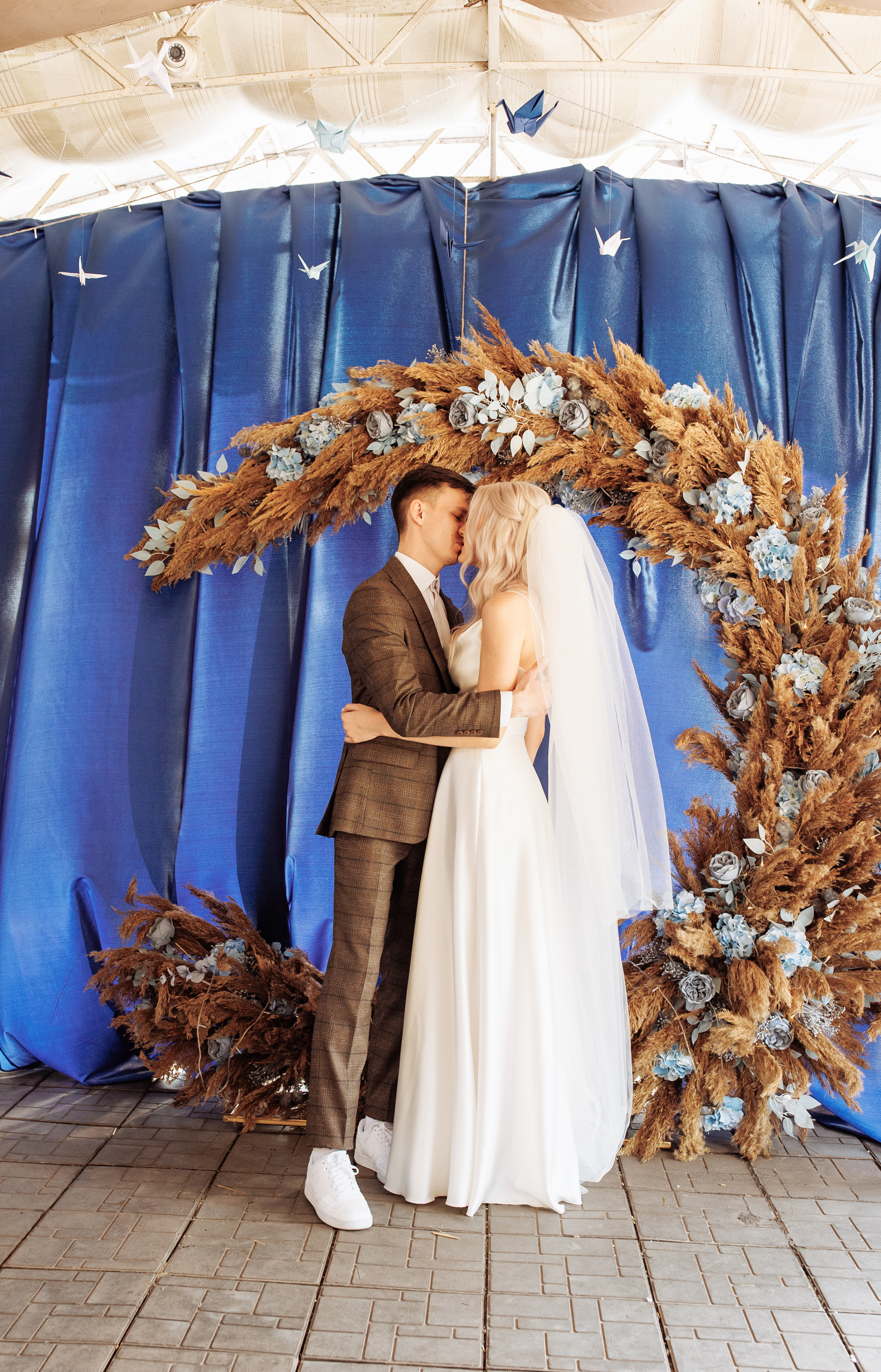 Дарья и Максим (выездная церемония). Свадебный и портретный фотограф в Запорожье Украина Elena Marshall