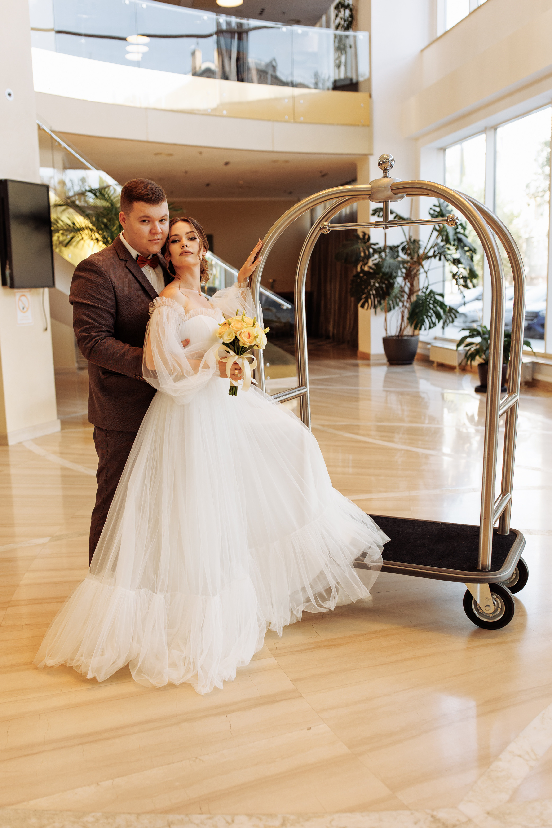 Алина и Артем. Свадебный и портретный фотограф в Запорожье Украина Elena Marshall