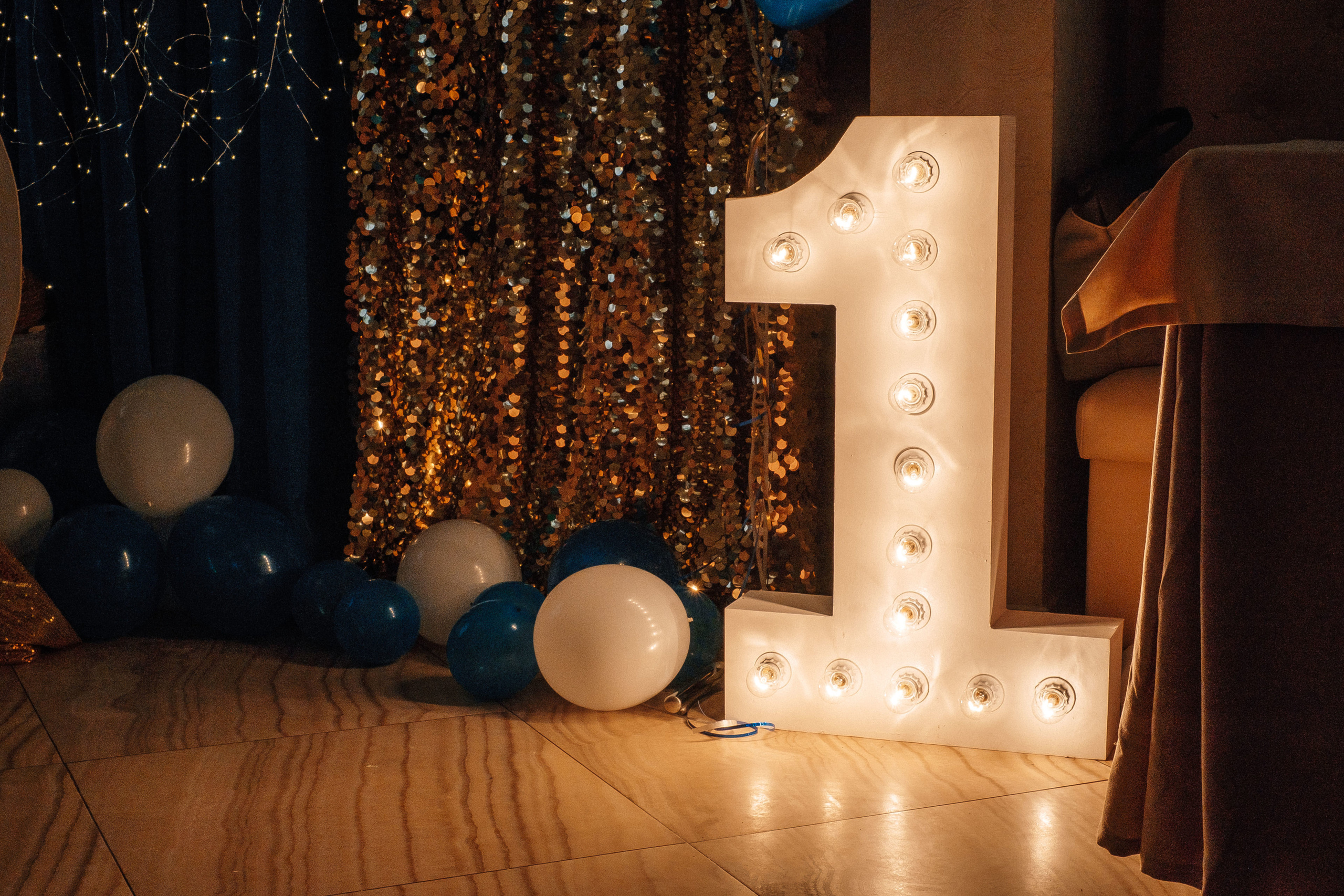 День Рождения Илюшка ресторан Лесной. Ivan Skufinsky — wedding and family photographer in Vancouver