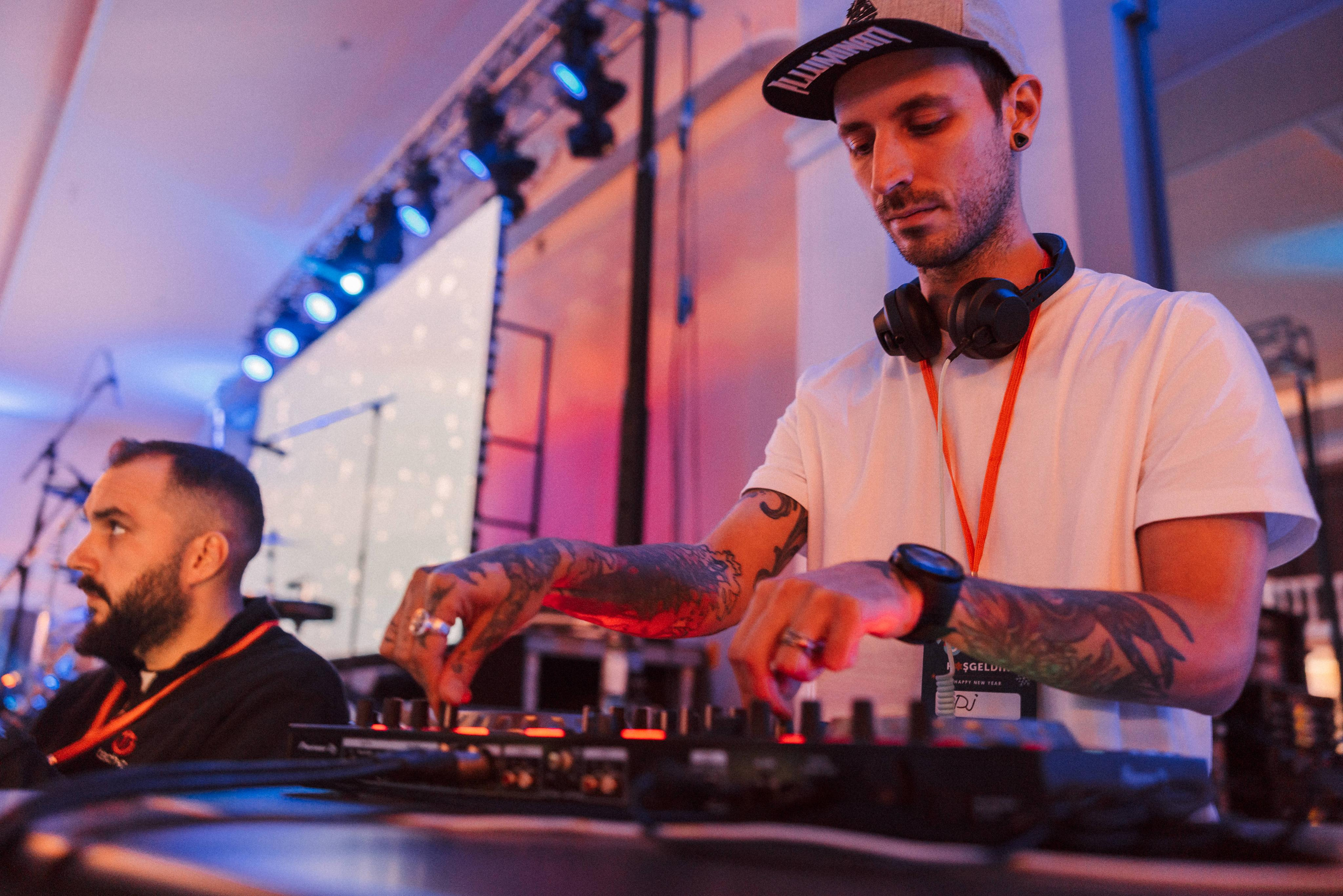 Event photographer in Vancouver Burnaby BC. Ivan Skufinsky — wedding and family photographer in Vancouver