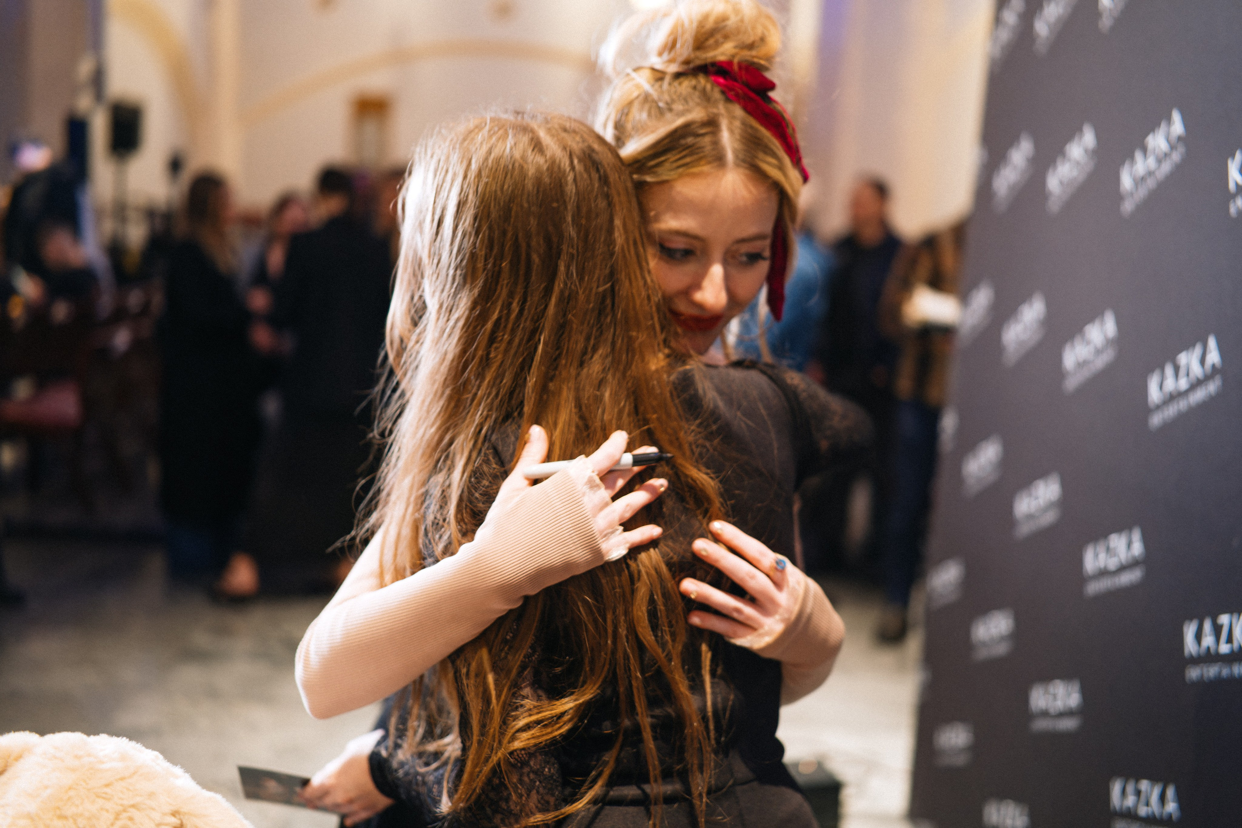 Live concert photography from Vivienne Mort in Vancouver 2025. Ivan Skufinsky — wedding and family photographer in Vancouver