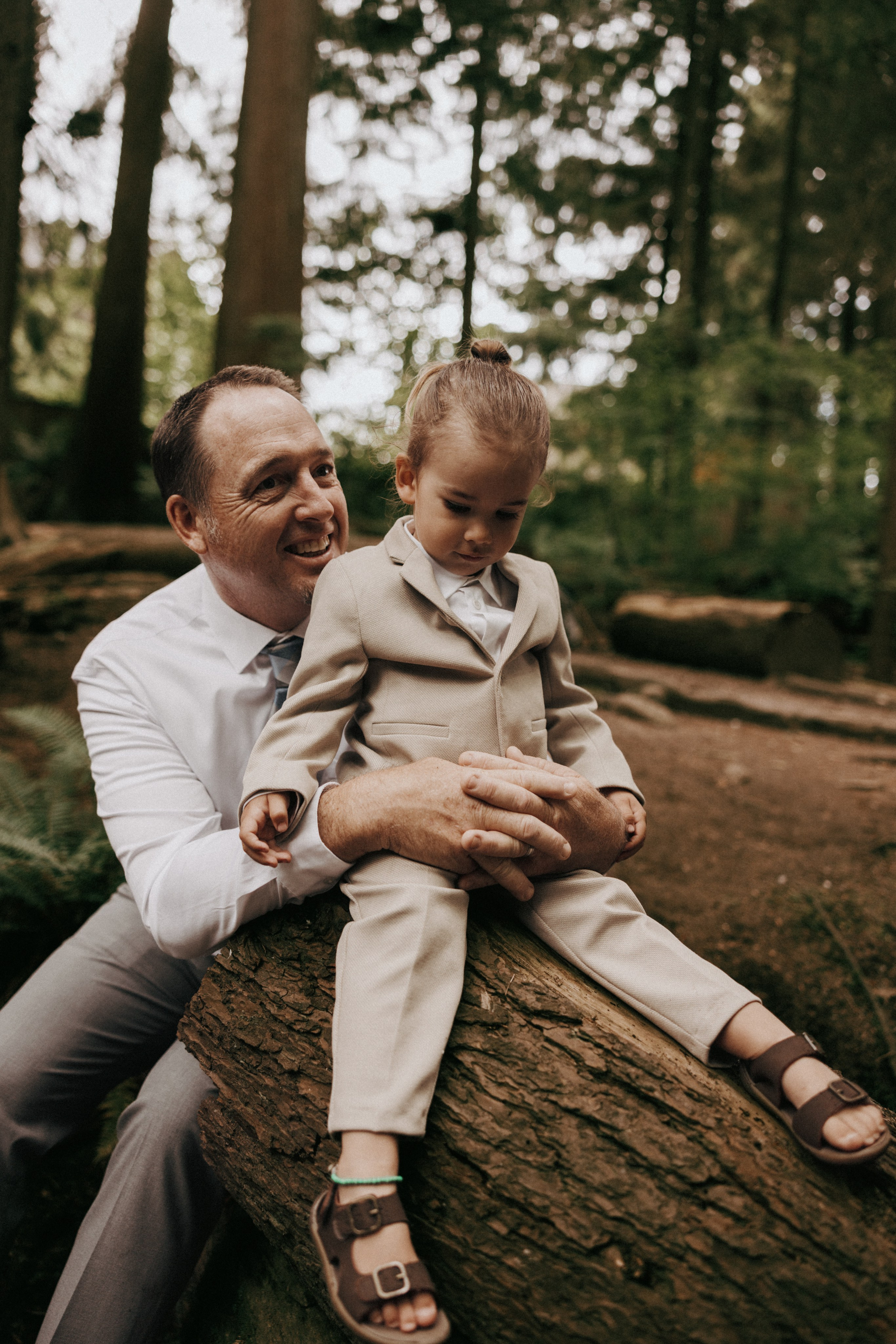 Michael & Caitlyn. Ivan Skufinsky — wedding and family photographer in Vancouver