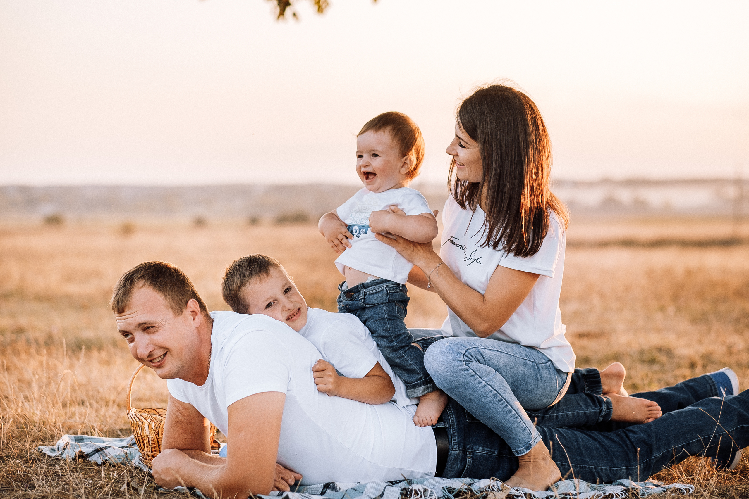 FamilyStory Ira+Kolya+Artem+Yaroslav. Ivan Skufinsky — wedding and family photographer in Vancouver