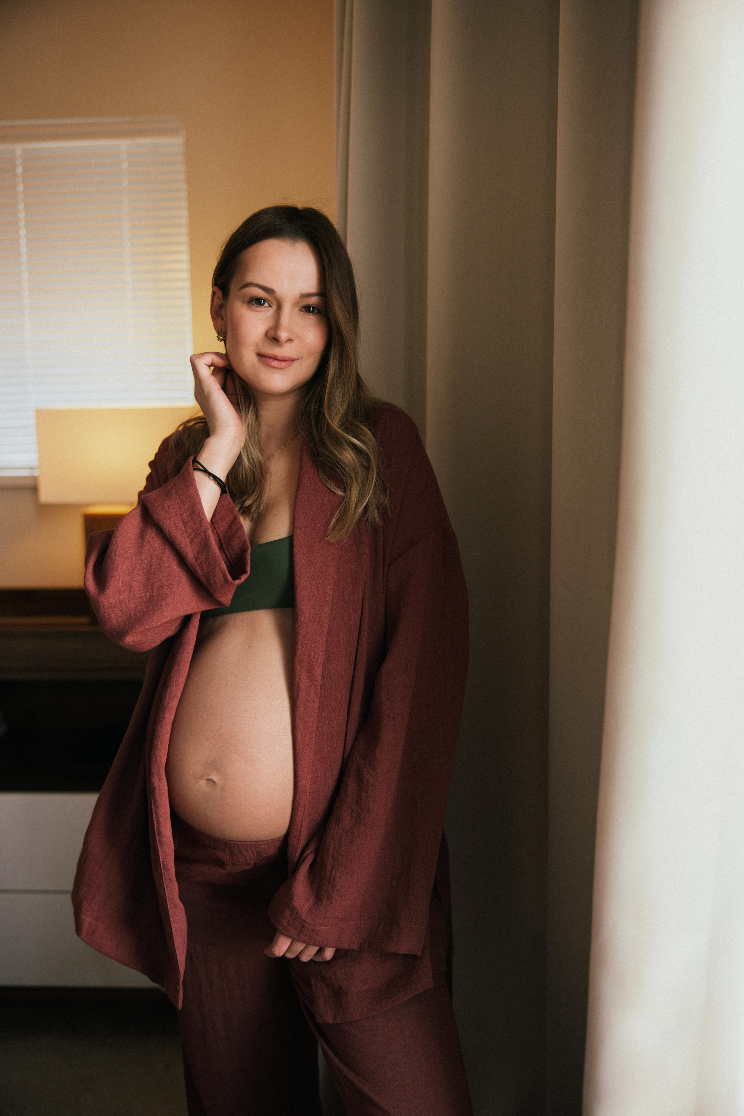 Pregnancy Home Story Vancouver. Ivan Skufinsky — wedding and family photographer in Vancouver