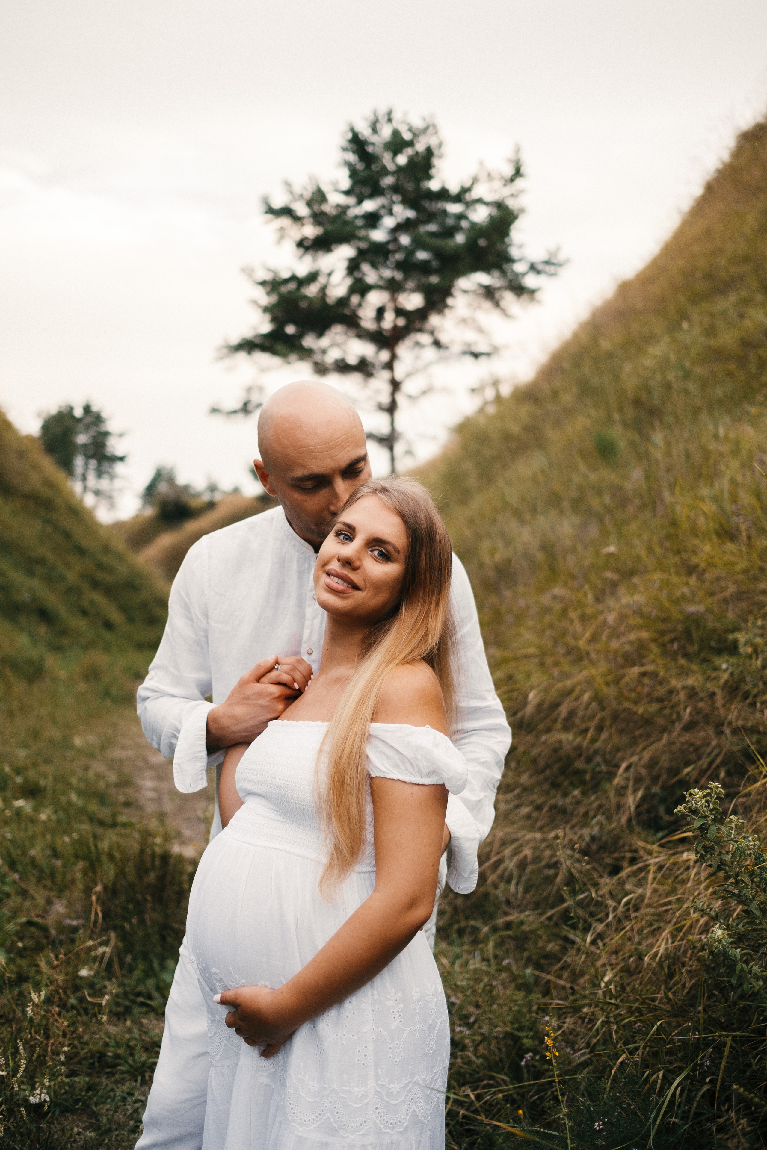 Pasha+Katya pregnancy photo shoot. Ivan Skufinsky — wedding and family photographer in Vancouver