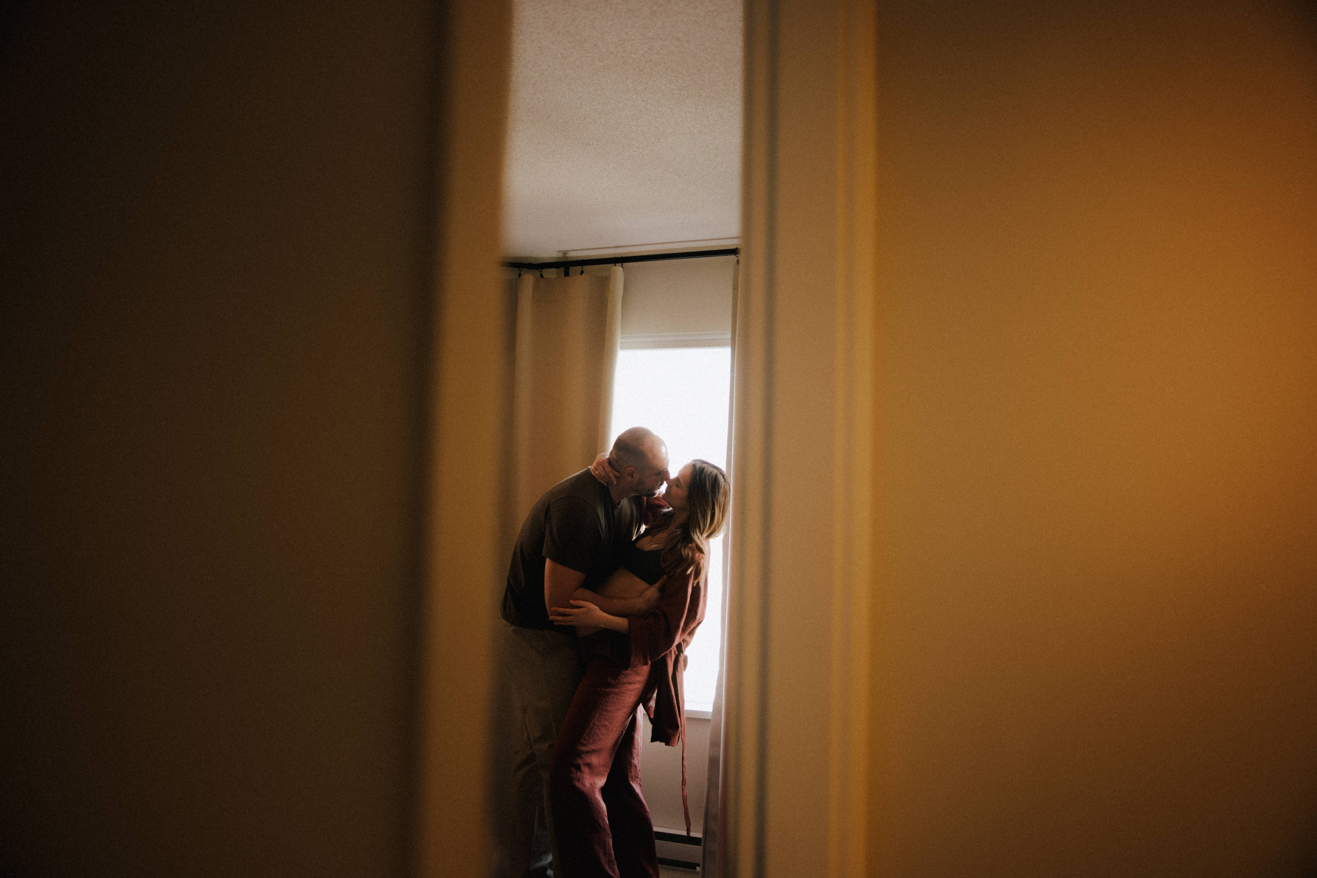 Pregnancy Home Story Vancouver. Ivan Skufinsky — wedding and family photographer in Vancouver
