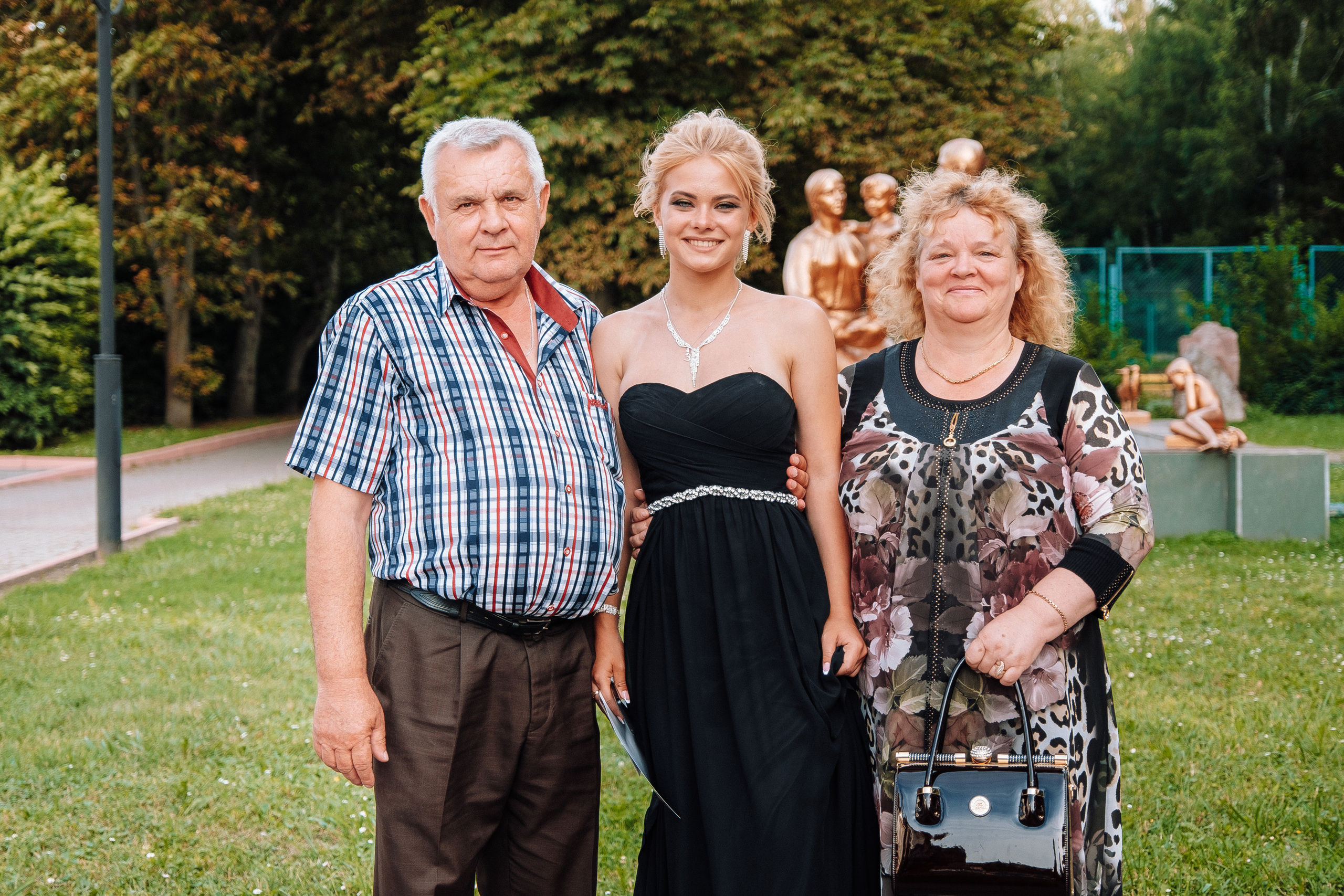 Выпускной школа номер 3. Хмельник. Ivan Skufinsky — wedding and family photographer in Vancouver