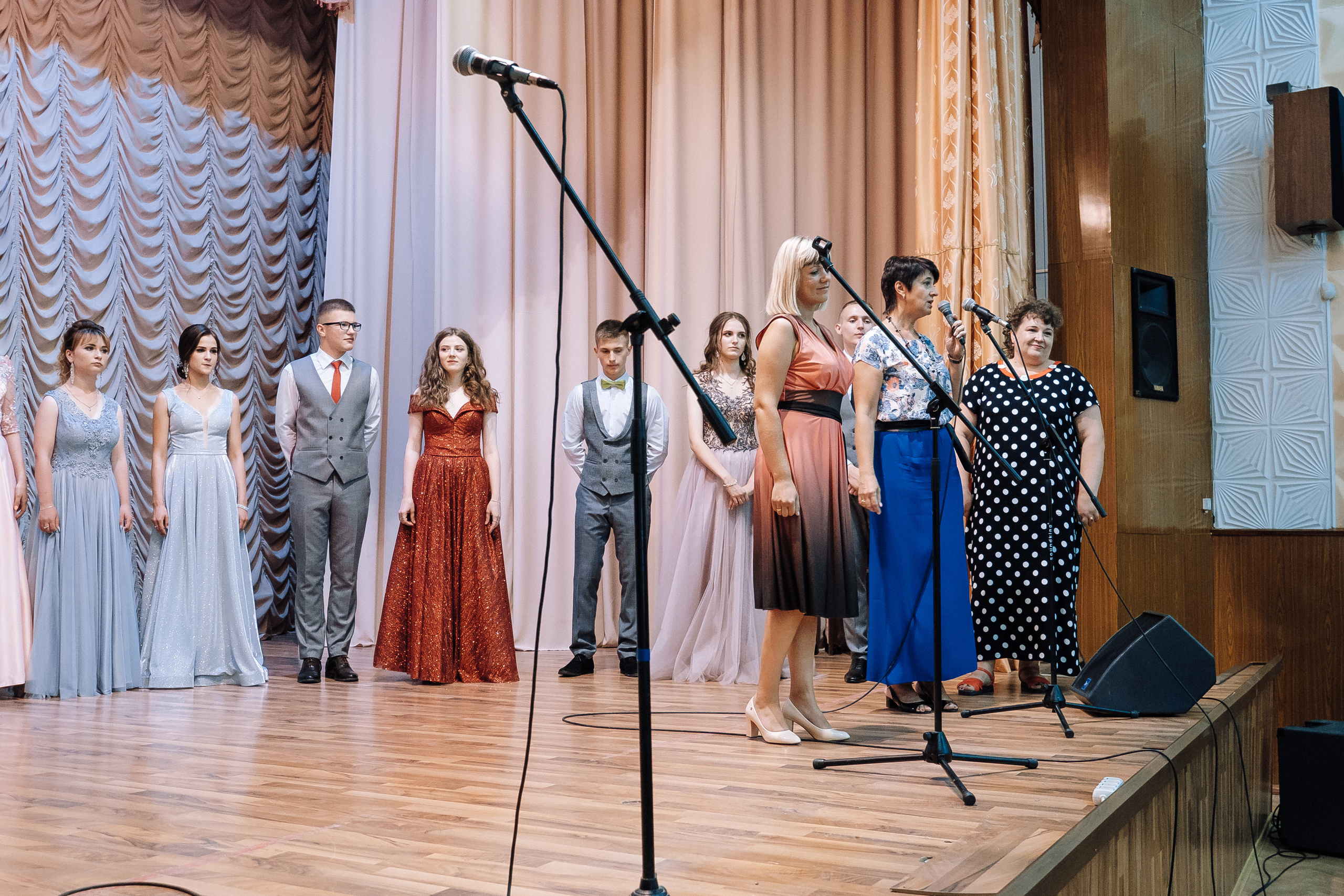 Выпускной школа номер 3. Хмельник. Ivan Skufinsky — wedding and family photographer in Vancouver