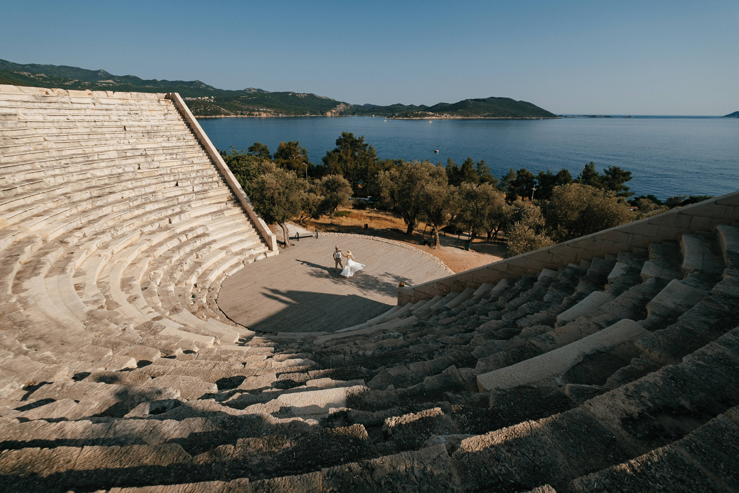 Artem & Mary. Ivan Skufinsky — wedding and family photographer in Vancouver