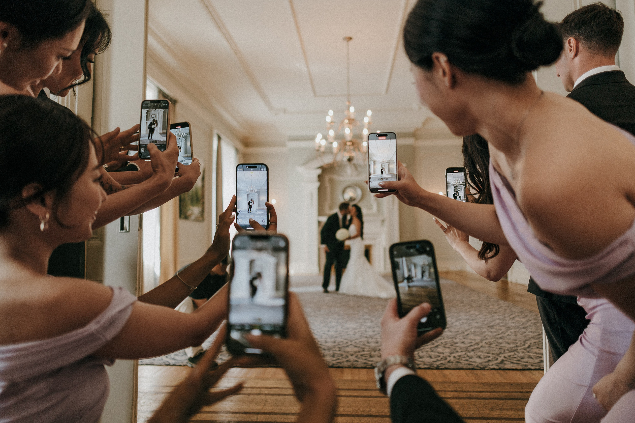 WeddingStory in Vancouver Club. Ivan Skufinsky — wedding and family photographer in Vancouver