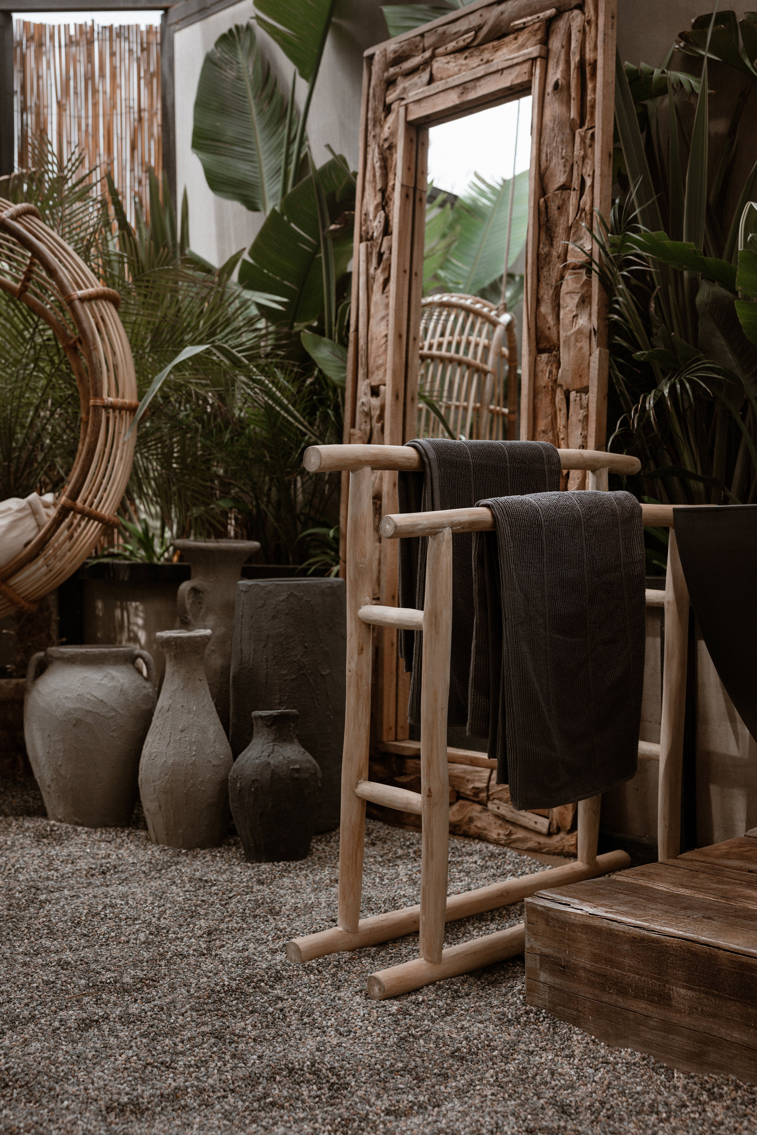 Interior photography and video shooting of a hotel in Bali style. Ivan Skufinsky — wedding and family photographer in Vancouver