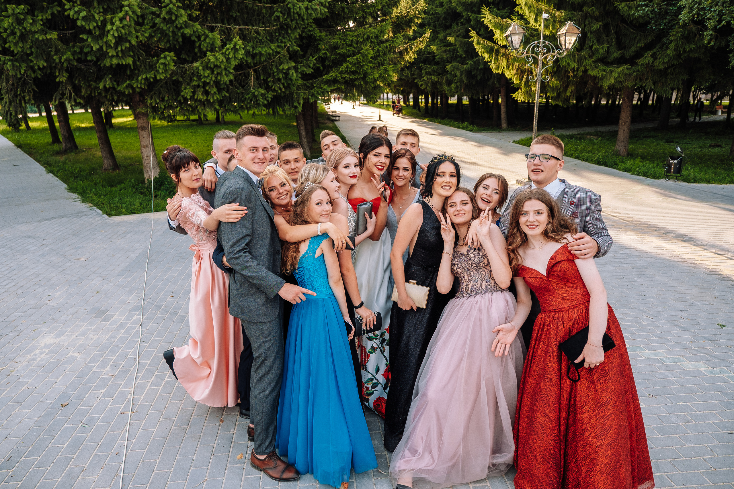 Выпускной школа номер 3. Хмельник. Ivan Skufinsky — wedding and family photographer in Vancouver