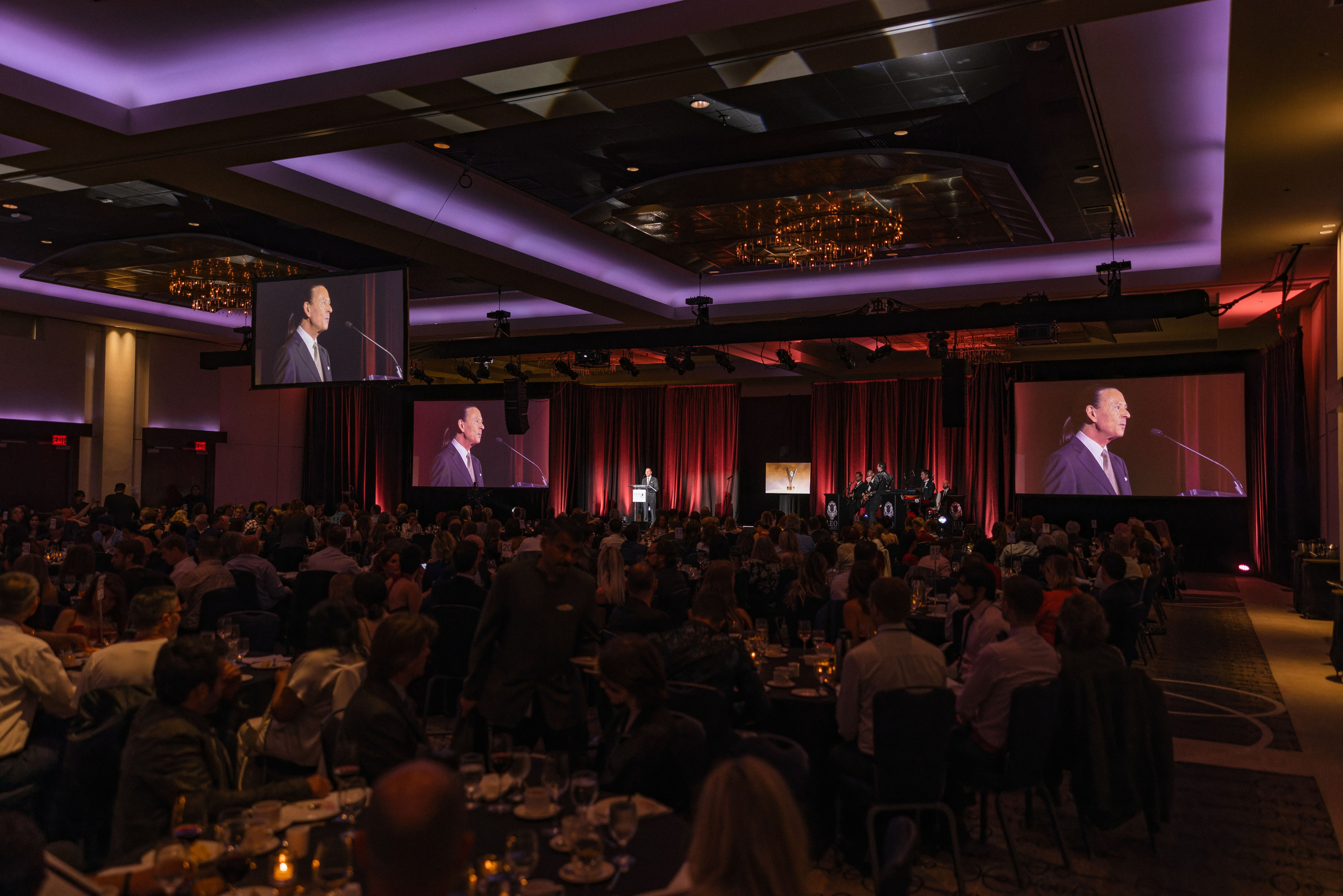 Event photographer in Vancouver Burnaby BC. Ivan Skufinsky — wedding and family photographer in Vancouver