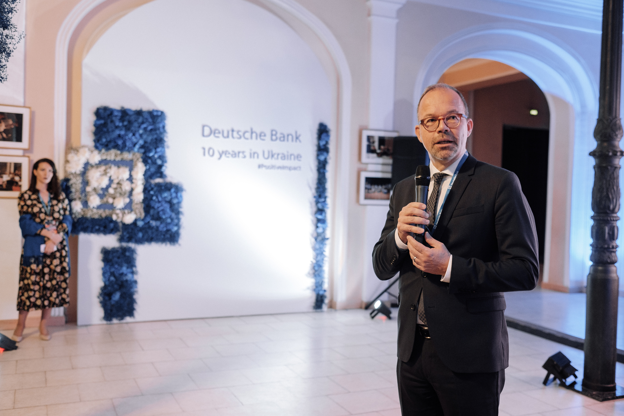 Deutsche Bank 10 years in Ukraine. Ivan Skufinsky — wedding and family photographer in Vancouver