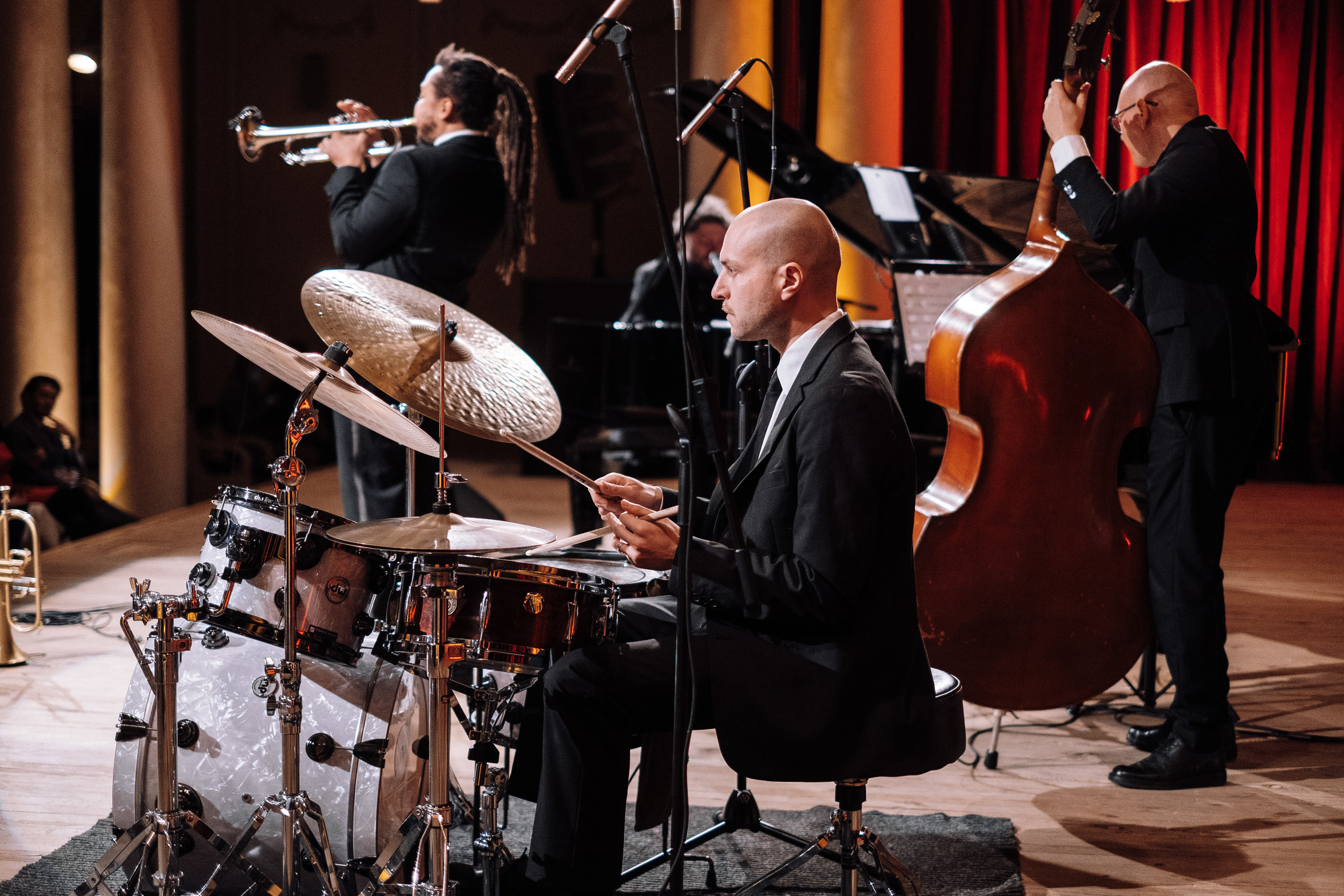 Deutsche Bank 10 years in Ukraine. Ivan Skufinsky — wedding and family photographer in Vancouver