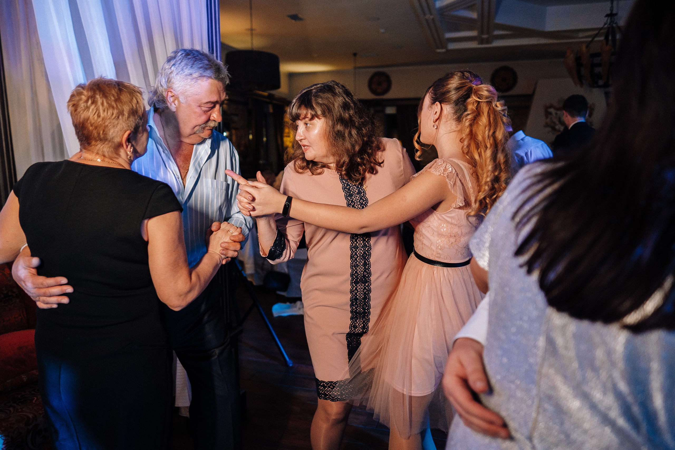 2019 19.10 WeddingStory Евгений+Юлия. Ivan Skufinsky — wedding and family photographer in Vancouver