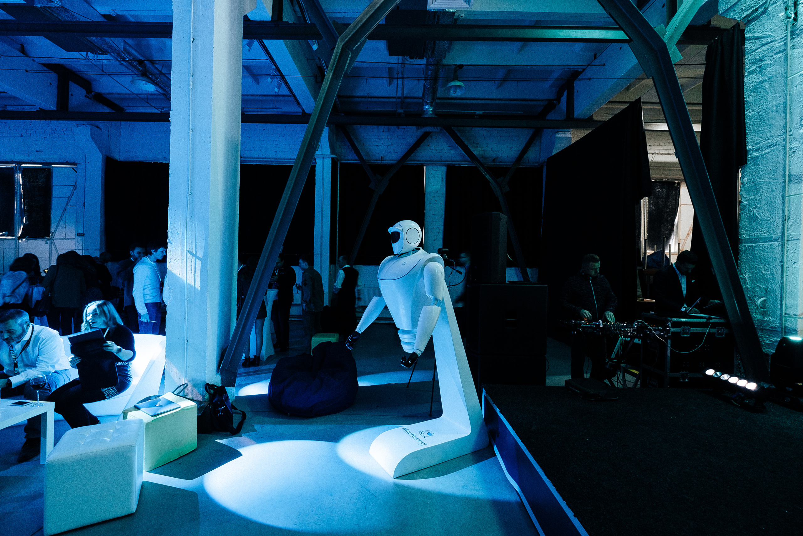 ZEO Alliance 24.10.19 party. Ivan Skufinsky — wedding and family photographer in Vancouver