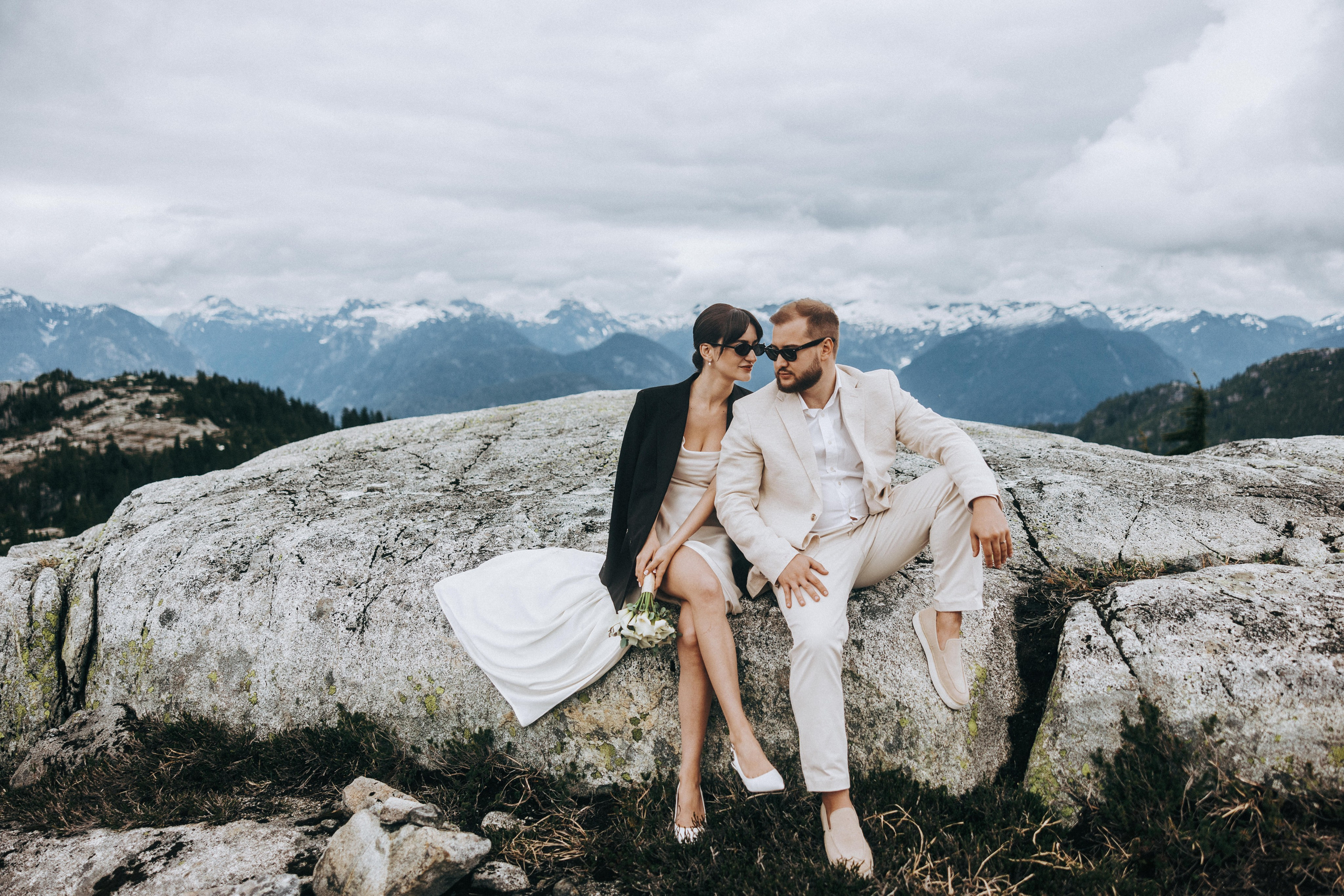 Sky-High Love: Stunning Vancouver Mountain Wedding Shoot by Helicopter. Ivan Skufinsky — wedding and family photographer in Vancouver