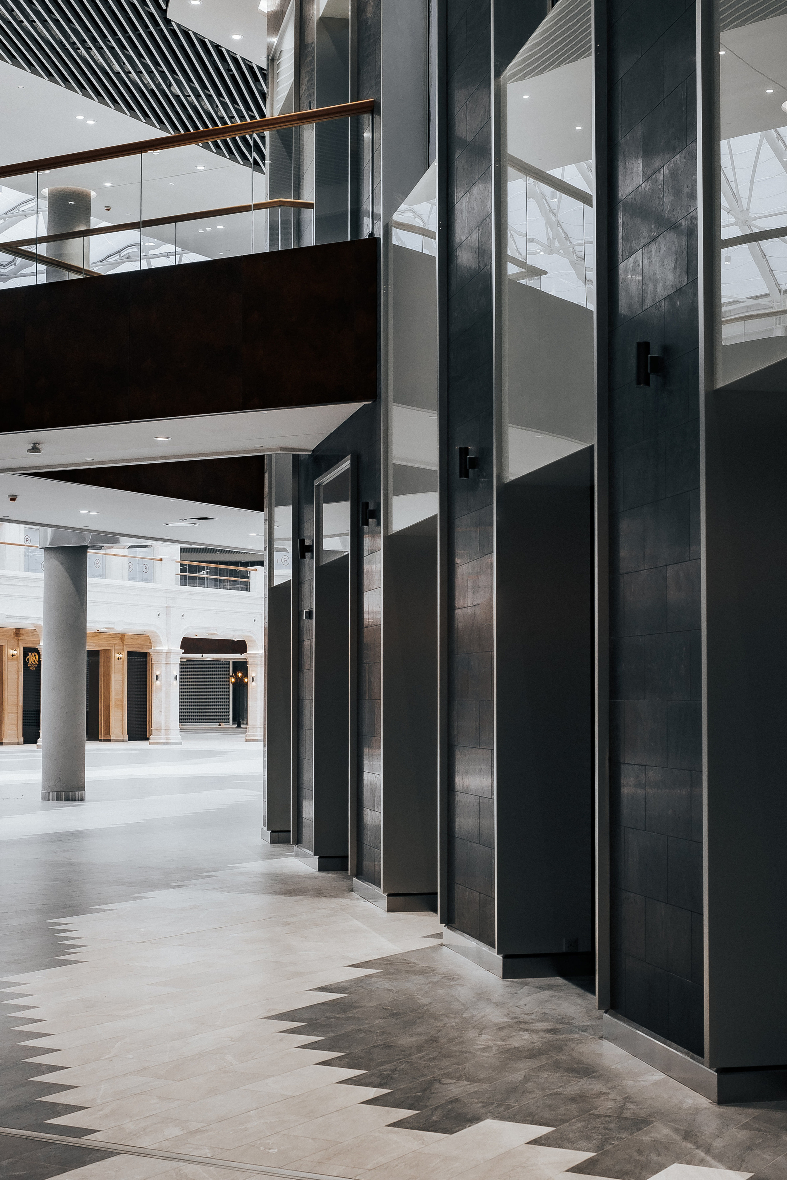 INTERIOR RETROVILLE. Ivan Skufinsky — wedding and family photographer in Vancouver