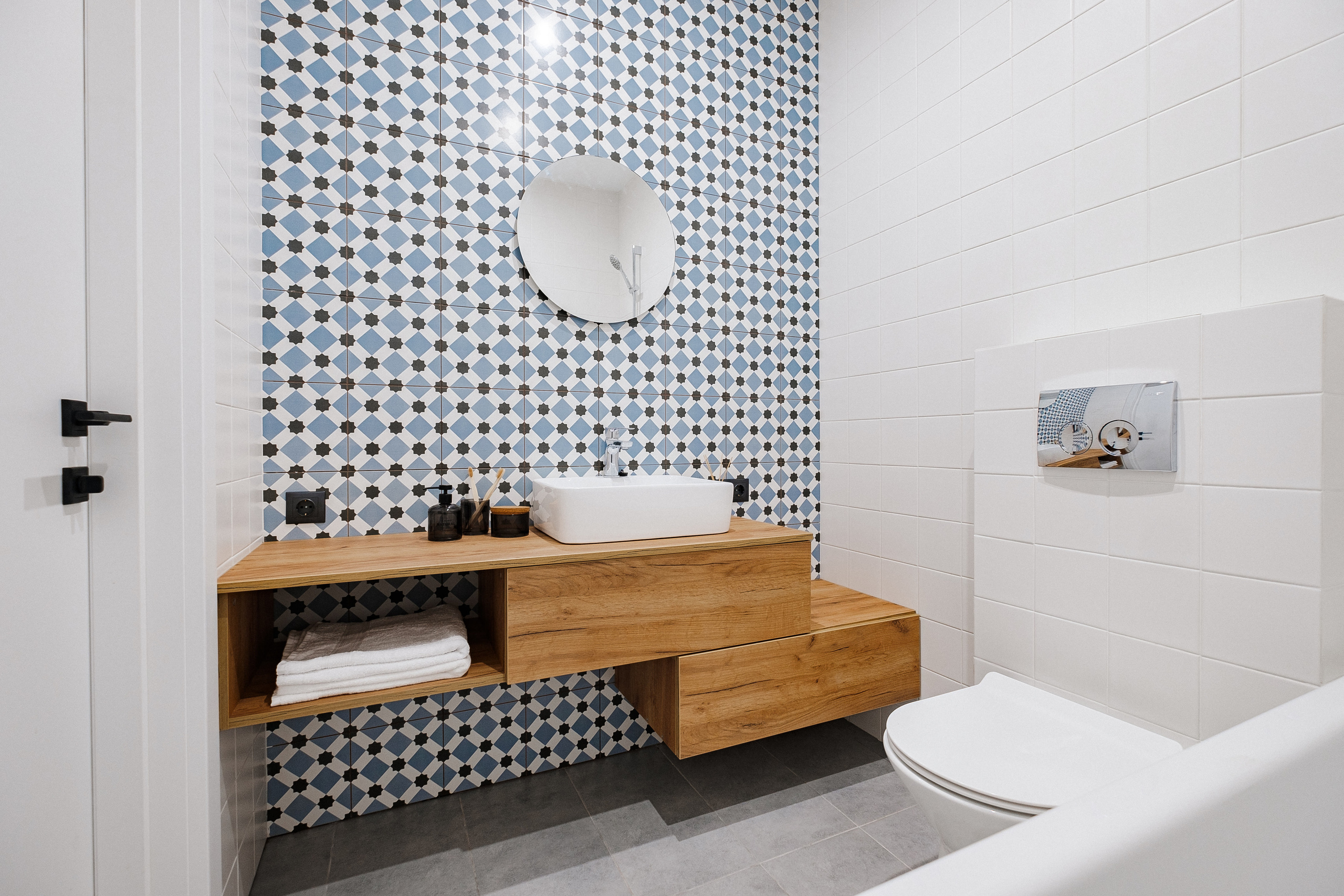 Interior photography of a apartment for a designer in Vancouver. Ivan Skufinsky — wedding and family photographer in Vancouver