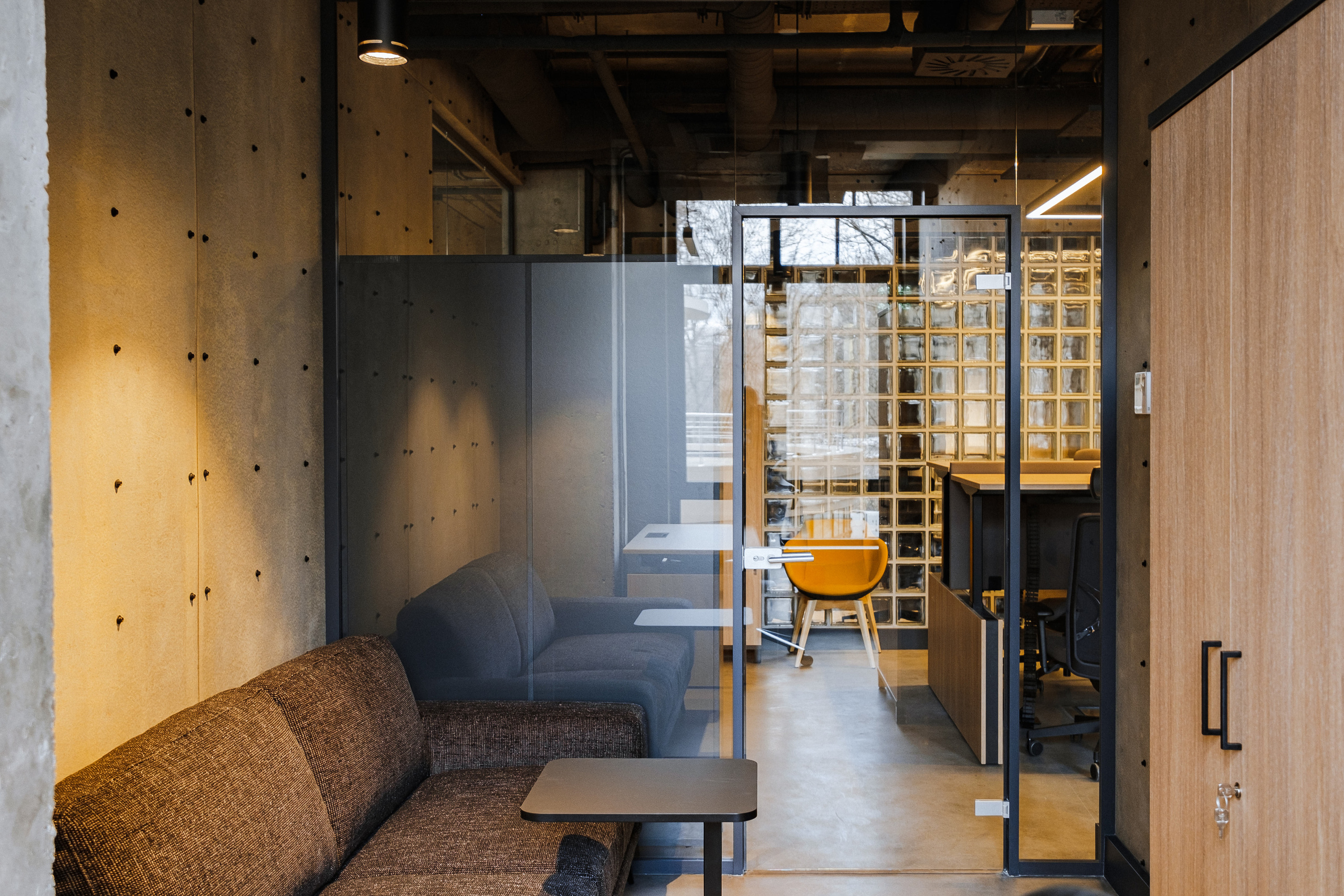 МACNAVI. Ivan Skufinsky — wedding and family photographer in Vancouver