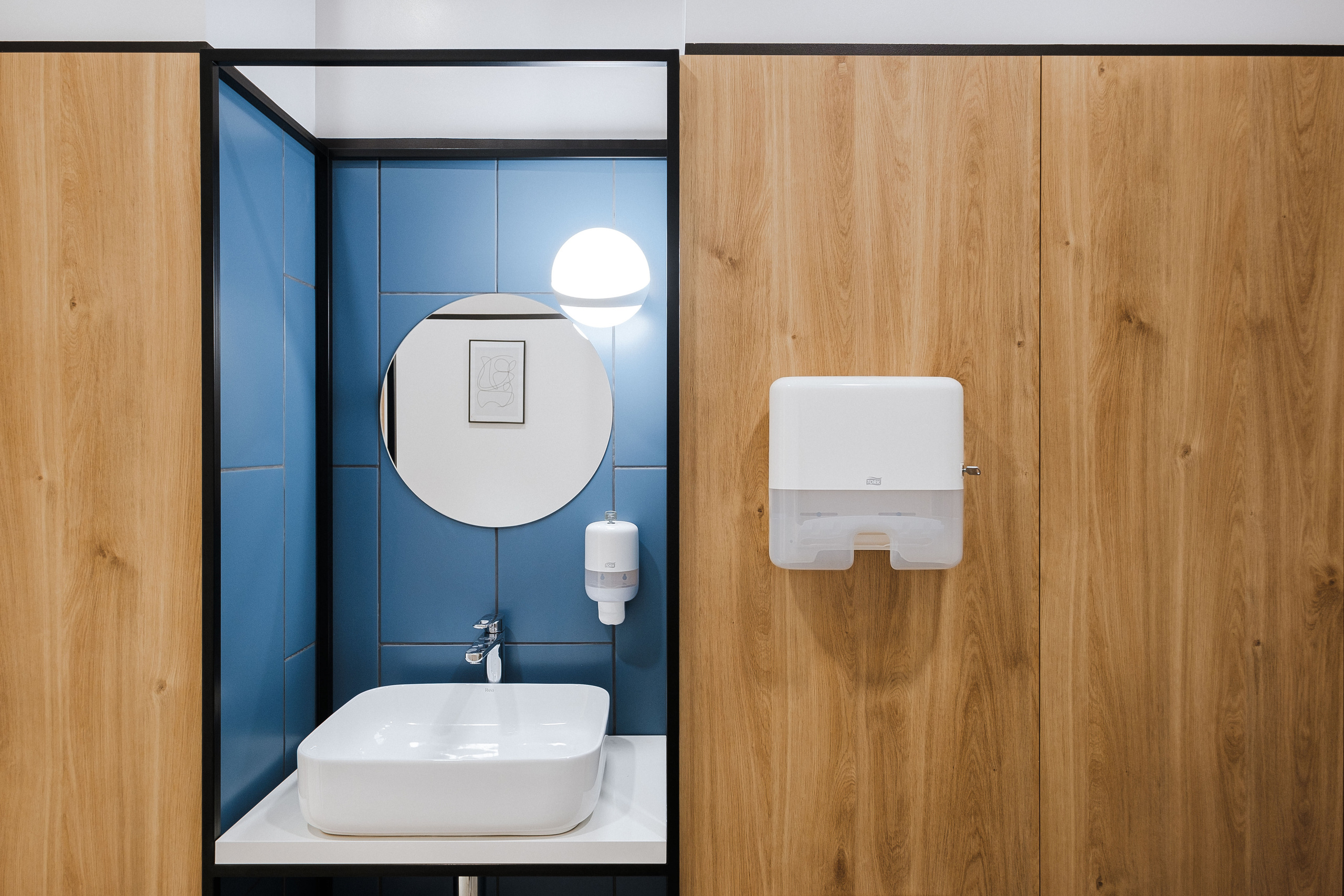 CLINIC CABIMED. Ivan Skufinsky — wedding and family photographer in Vancouver