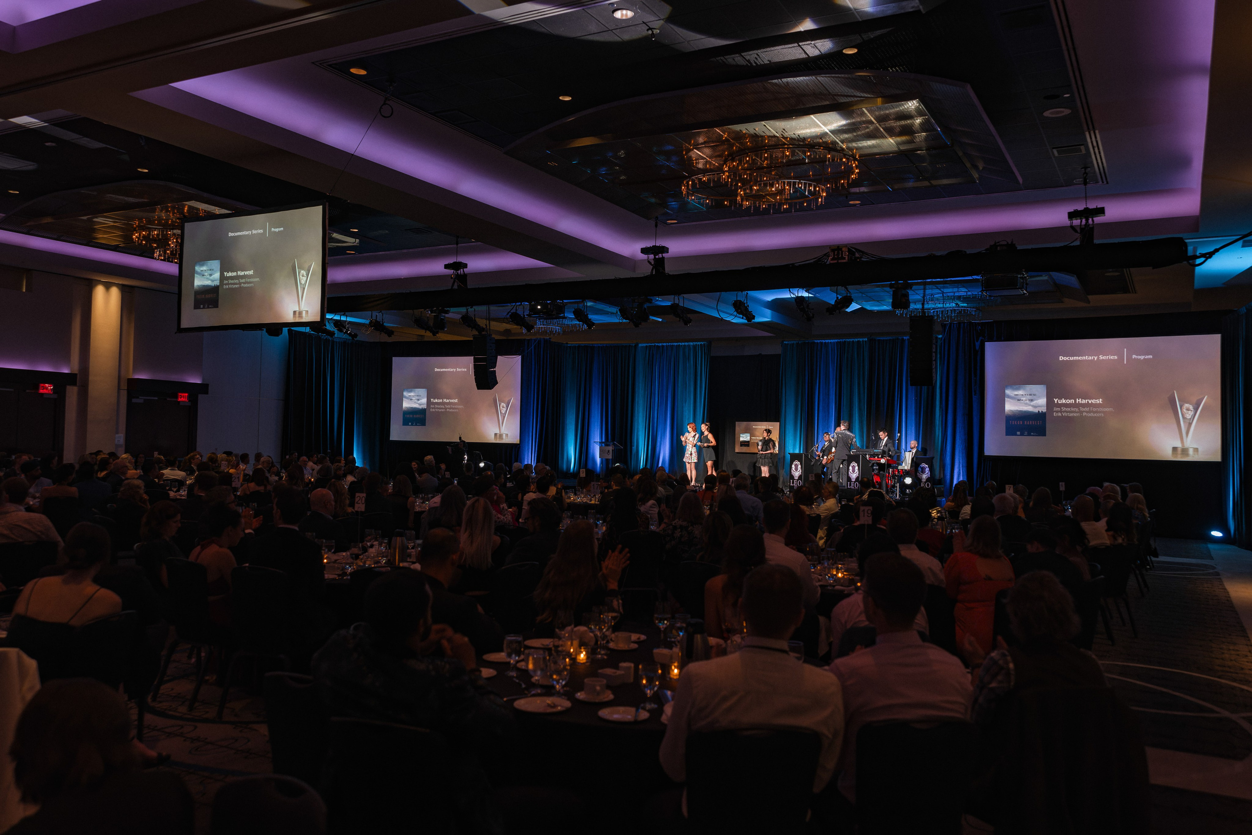 Event photographer in Vancouver Burnaby BC. Ivan Skufinsky — wedding and family photographer in Vancouver