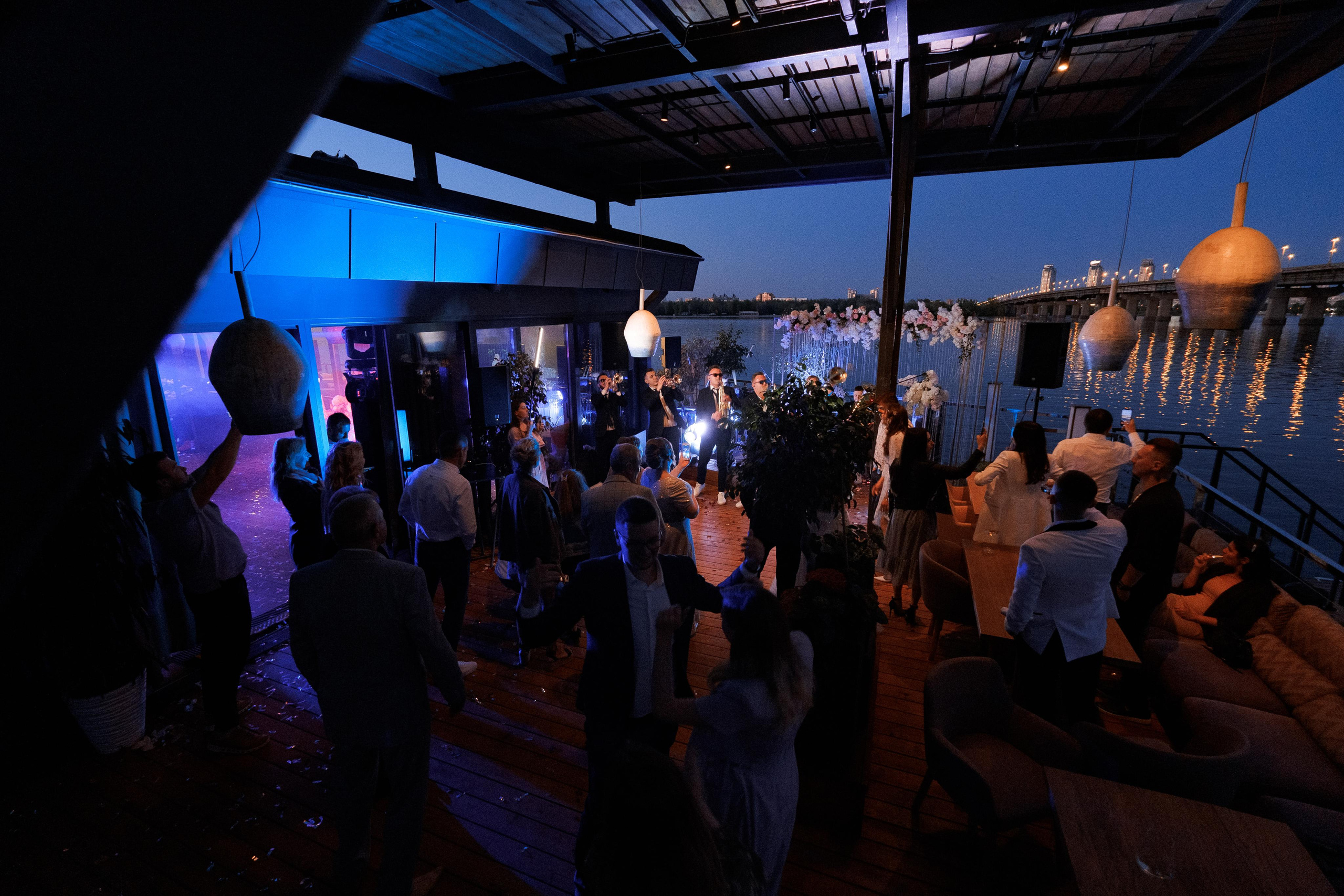 Wedding photographer in Vancouver BC. Весільний фотограф у Ванкувер. Ivan Skufinsky — wedding and family photographer in Vancouver