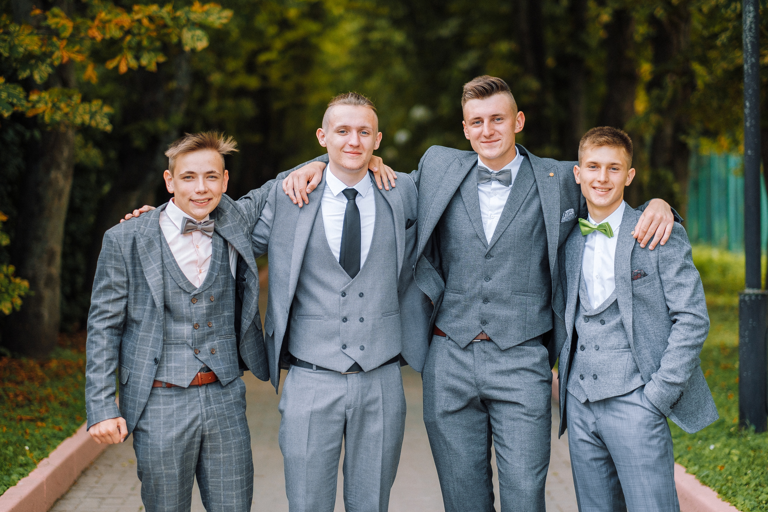 Выпускной школа номер 3. Хмельник. Ivan Skufinsky — wedding and family photographer in Vancouver