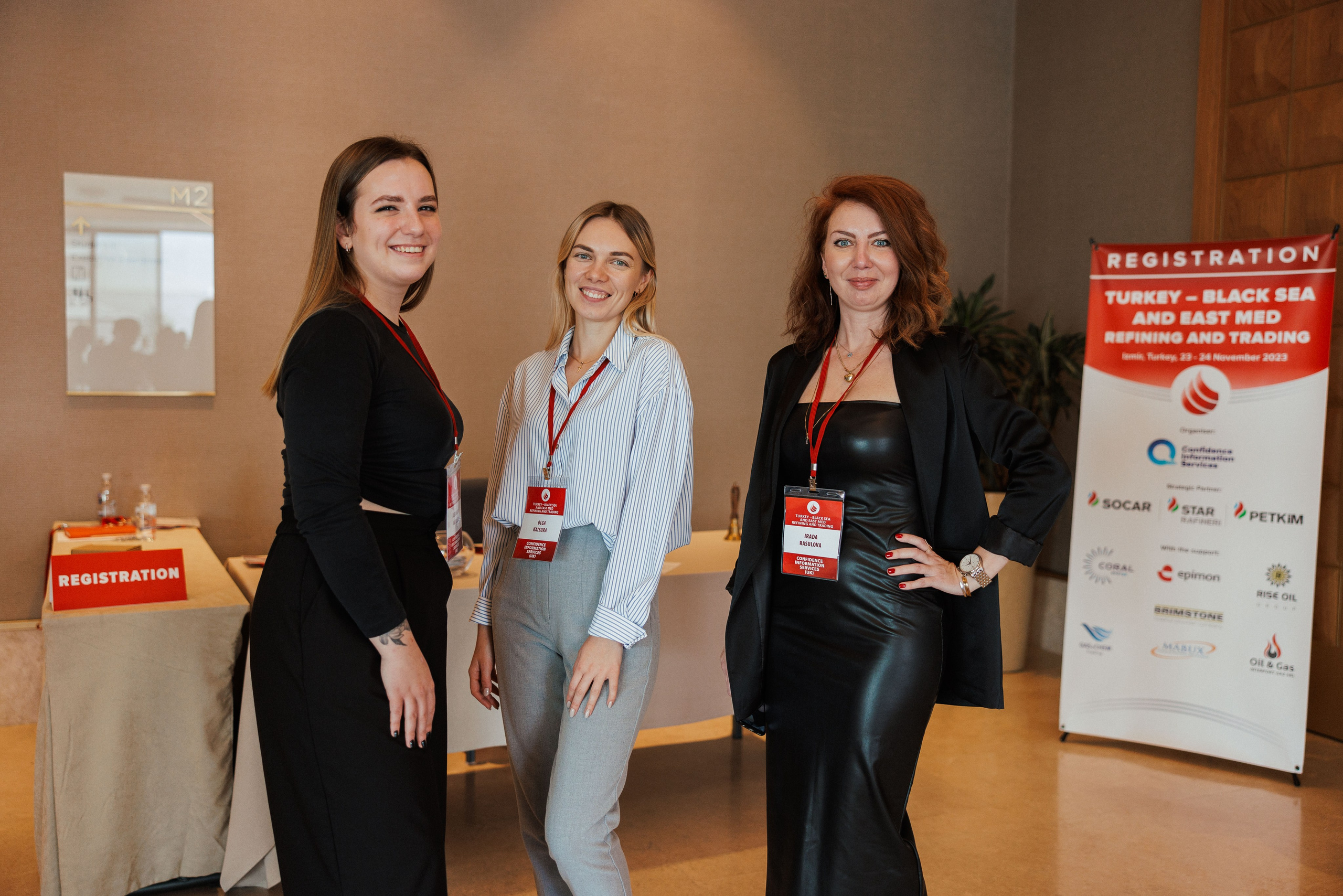 EXECUTIVE RETREAT Izmir Confidence Information Services. Ivan Skufinsky — wedding and family photographer in Vancouver