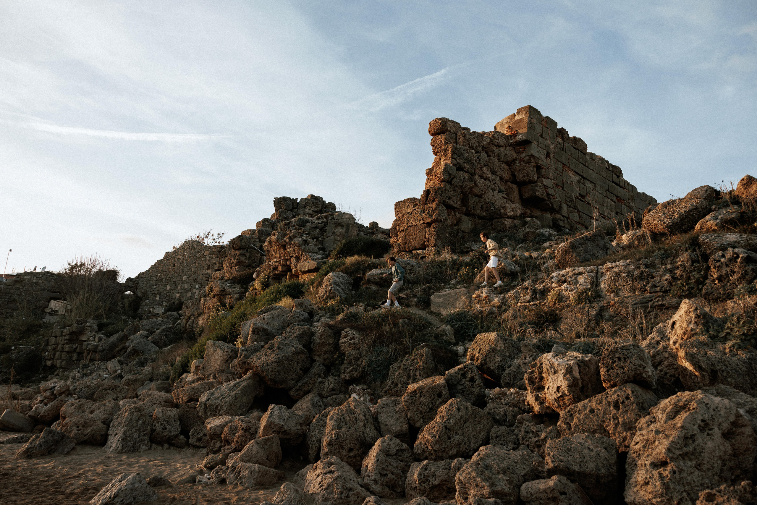 Family photo session on the beach in Vancouver BC Сanada. Twins. Ivan Skufinsky — wedding and family photographer in Vancouver
