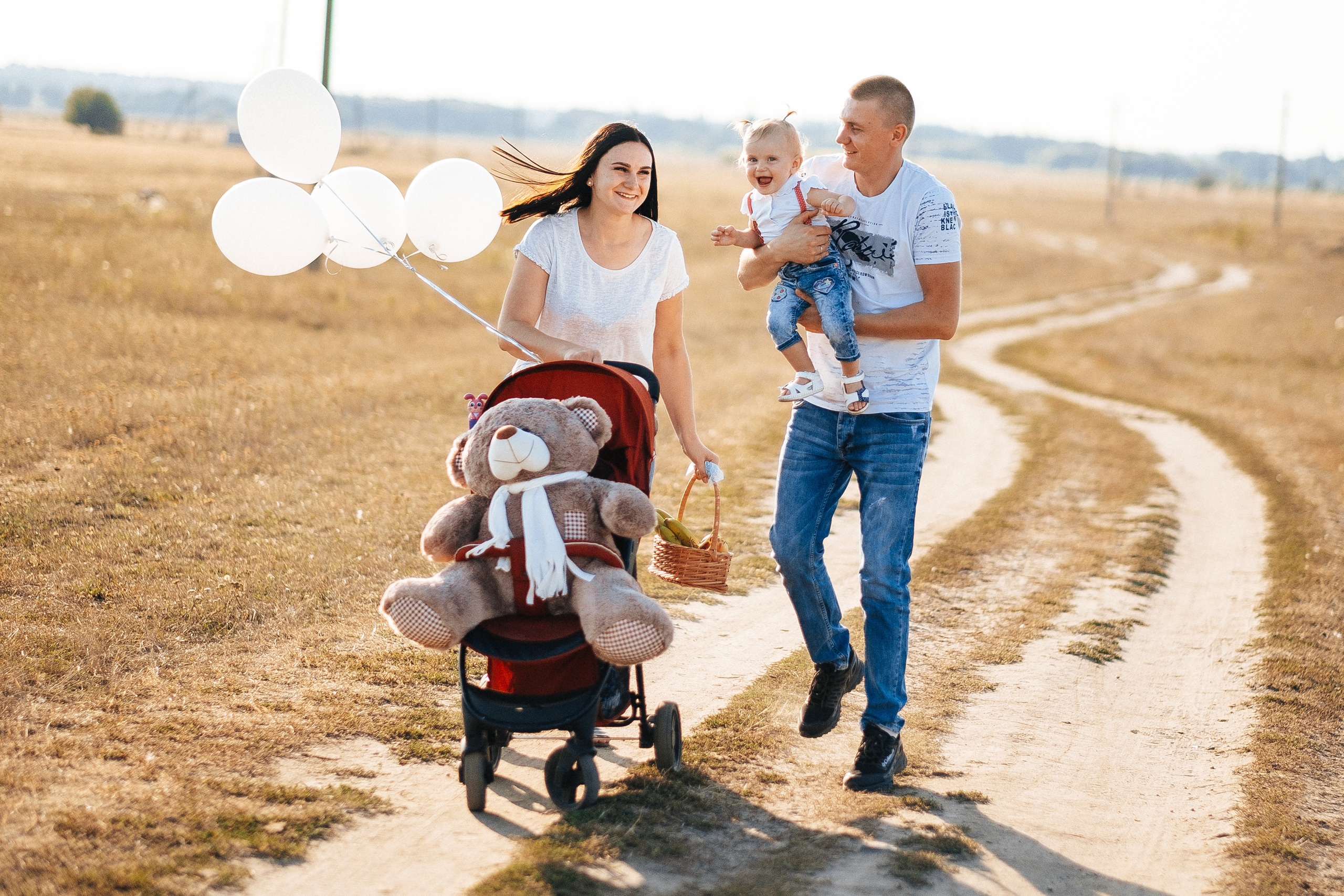 FamilyStory 1year (Lilia Sergey Maria). Ivan Skufinsky — wedding and family photographer in Vancouver