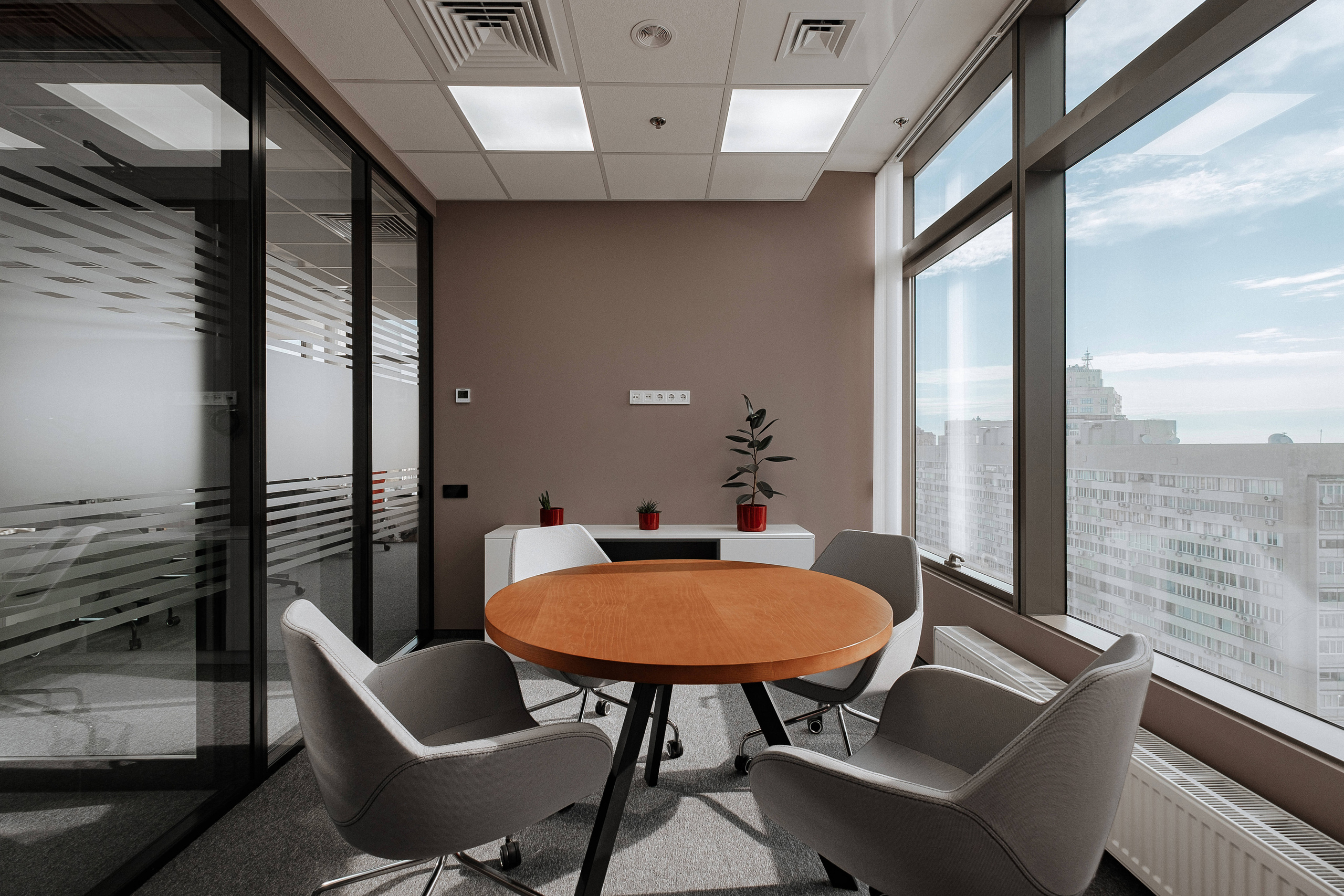 Interior photography and videography in Vancouver, BC, Richmond. Ivan Skufinsky — wedding and family photographer in Vancouver