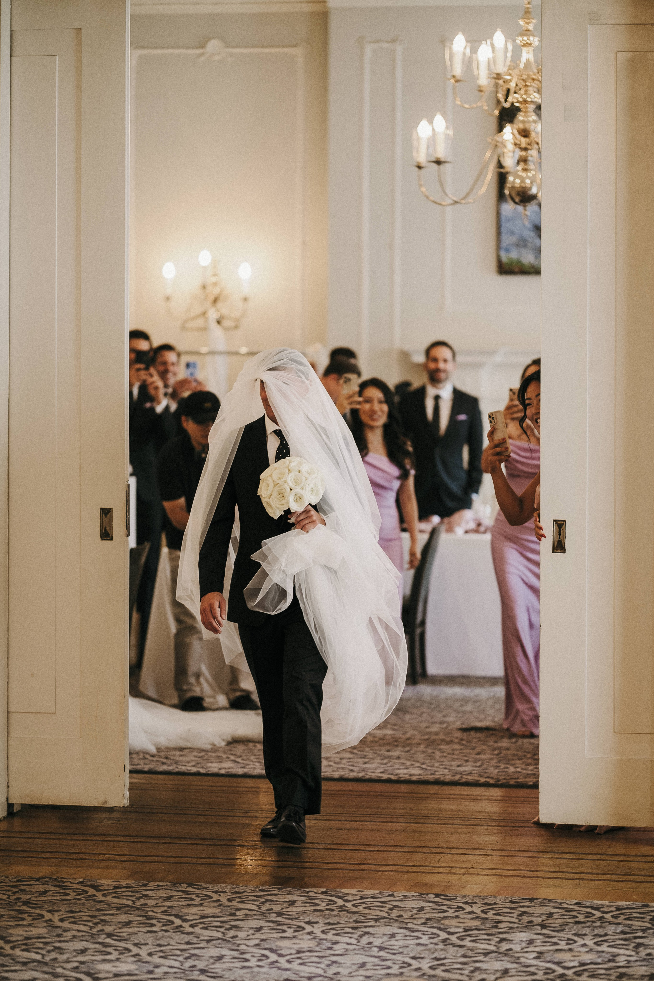 WeddingStory in Vancouver Club. Ivan Skufinsky — wedding and family photographer in Vancouver