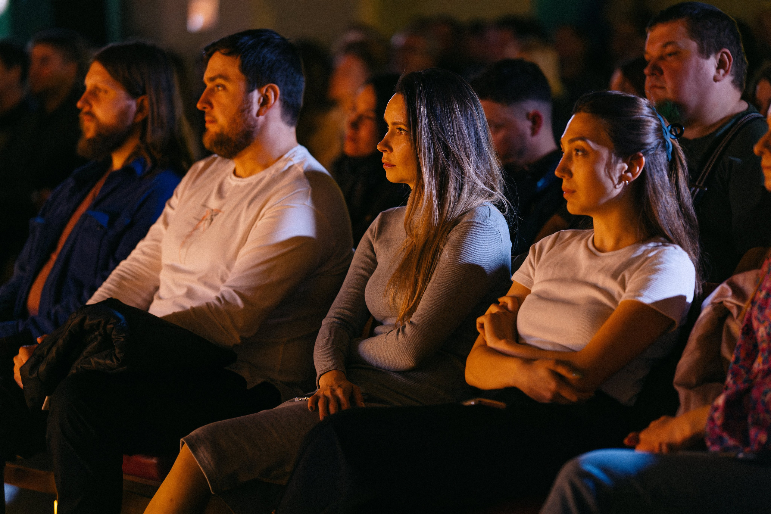 Live concert photography from Vivienne Mort in Vancouver 2025. Ivan Skufinsky — wedding and family photographer in Vancouver